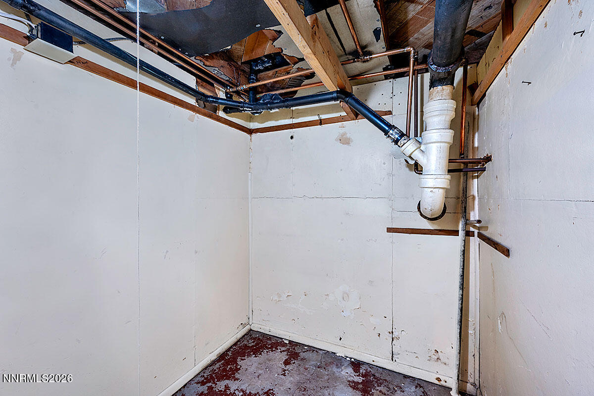 1295 Feather Way Property Photo 25