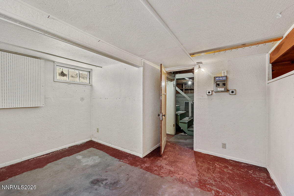 1295 Feather Way Property Photo 26