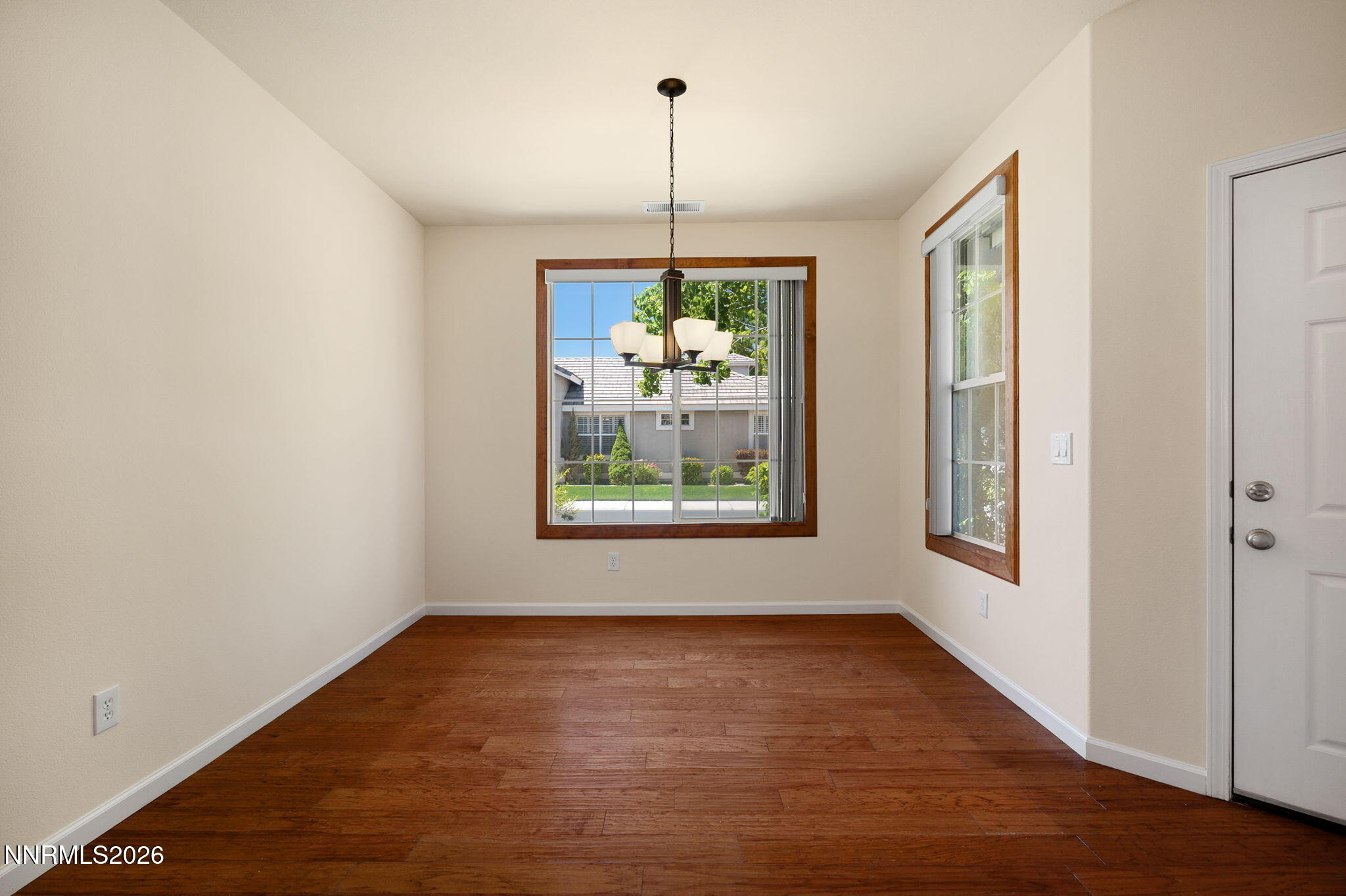 9732 Ripple Way Property Photo 6