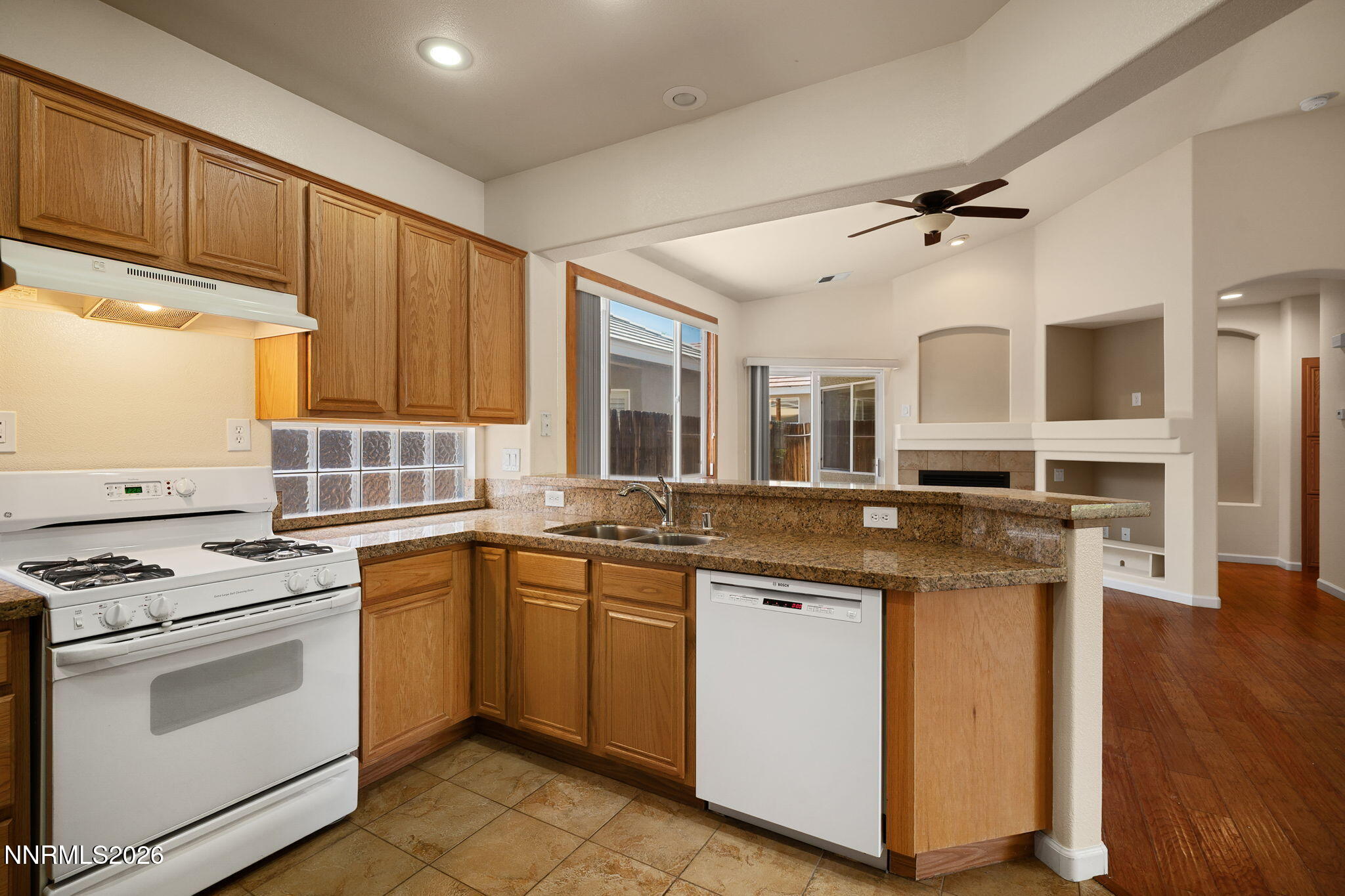 9732 Ripple Way Property Photo 13