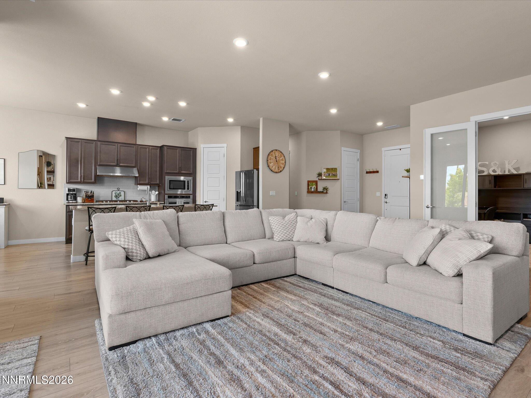 1227 Silver View Circle Property Photo 12