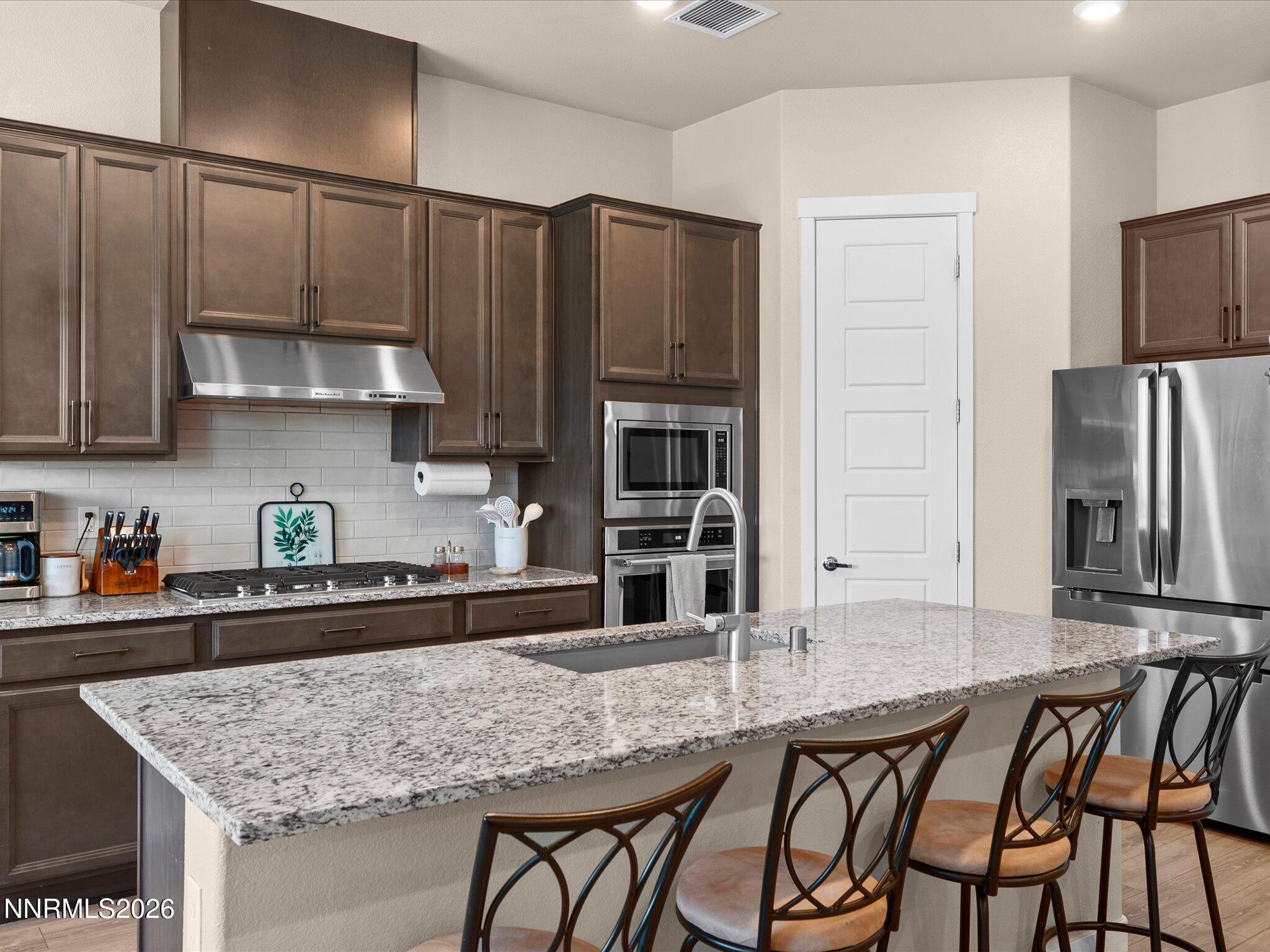 1227 Silver View Circle Property Photo 14