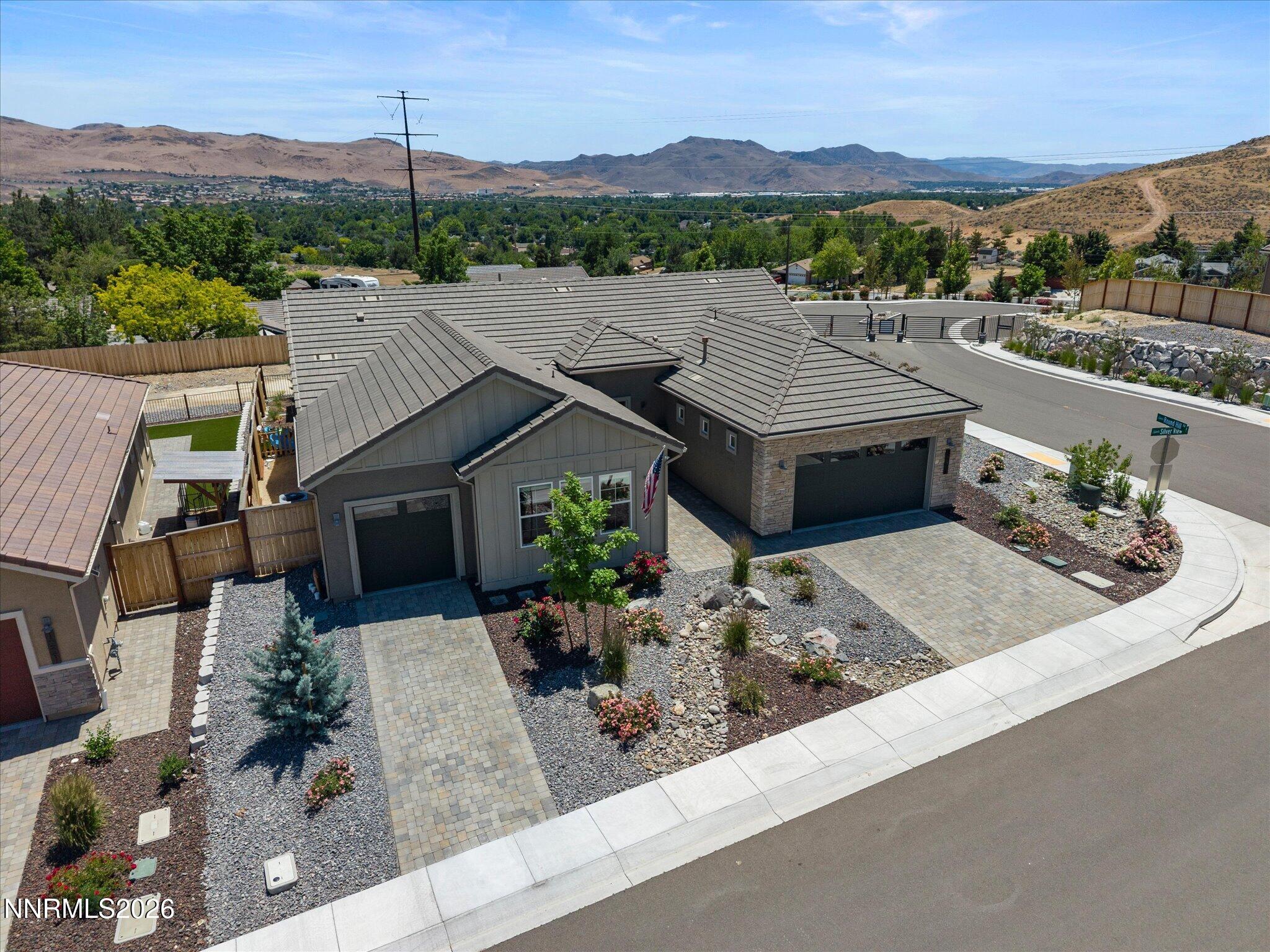 1227 Silver View Circle Property Photo 49
