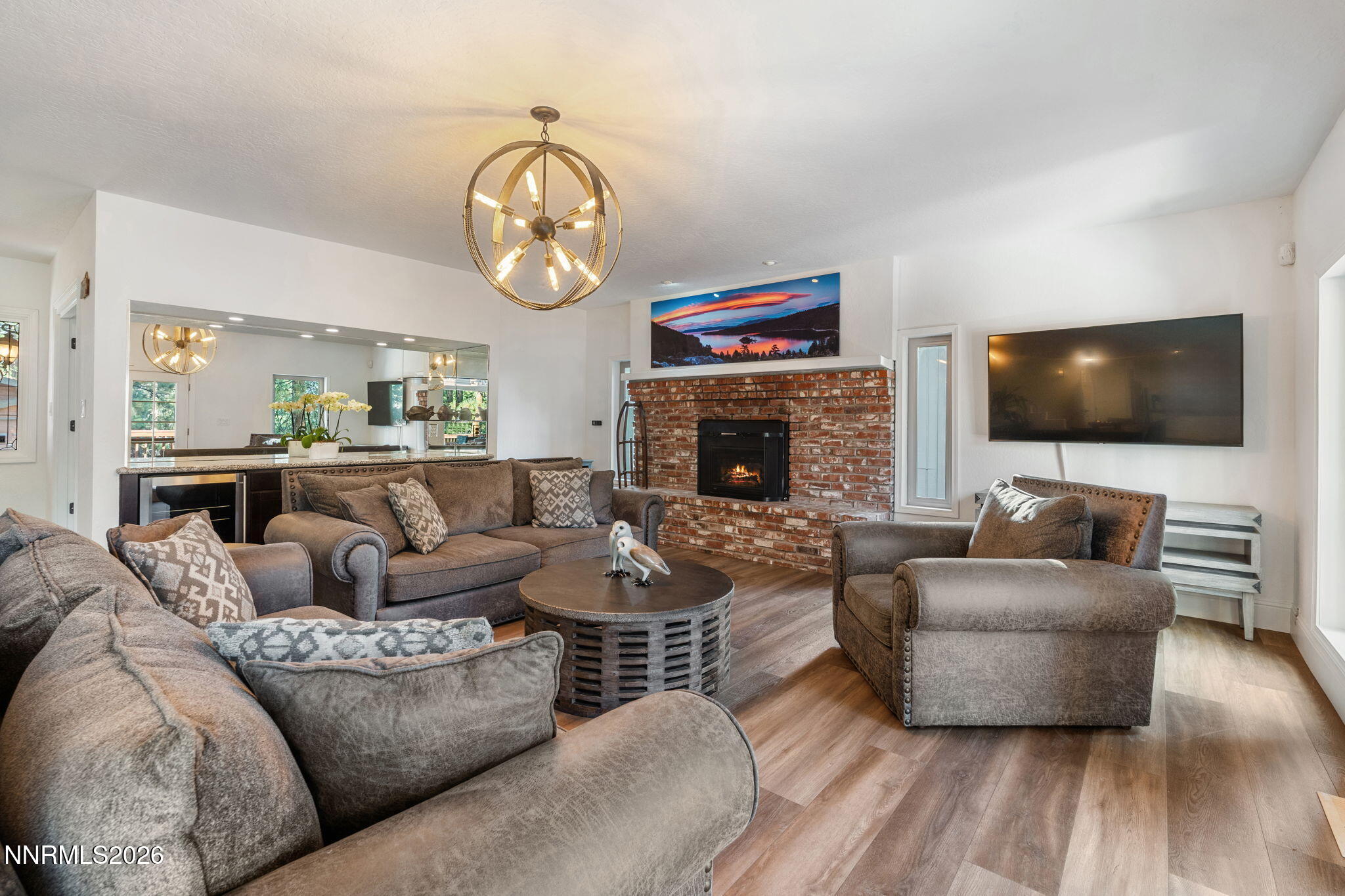 1092 Deer Cliff Drive Property Photo 12