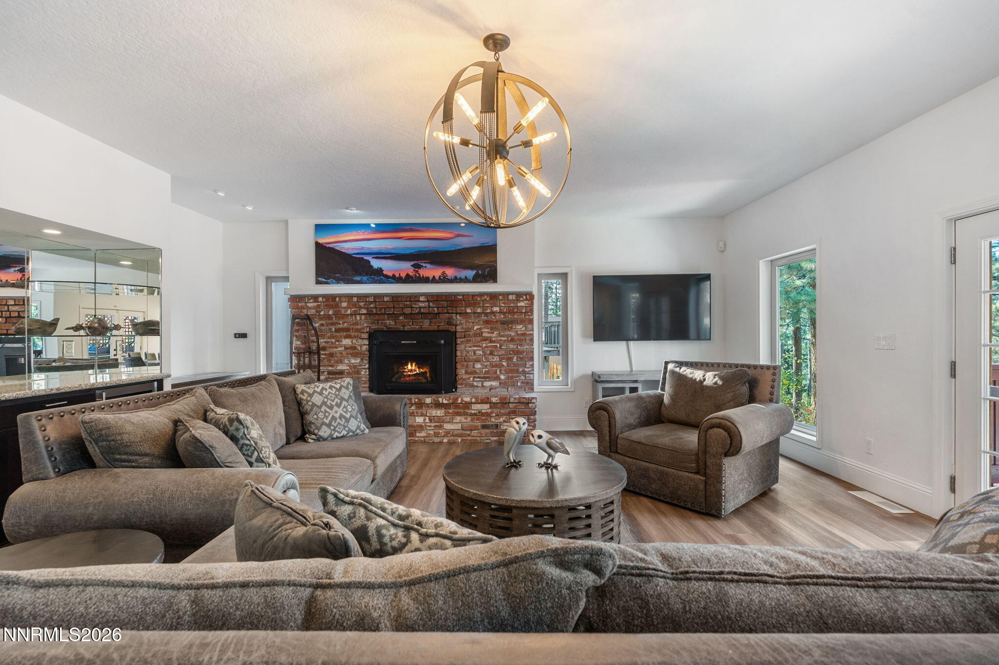 1092 Deer Cliff Drive Property Photo 13