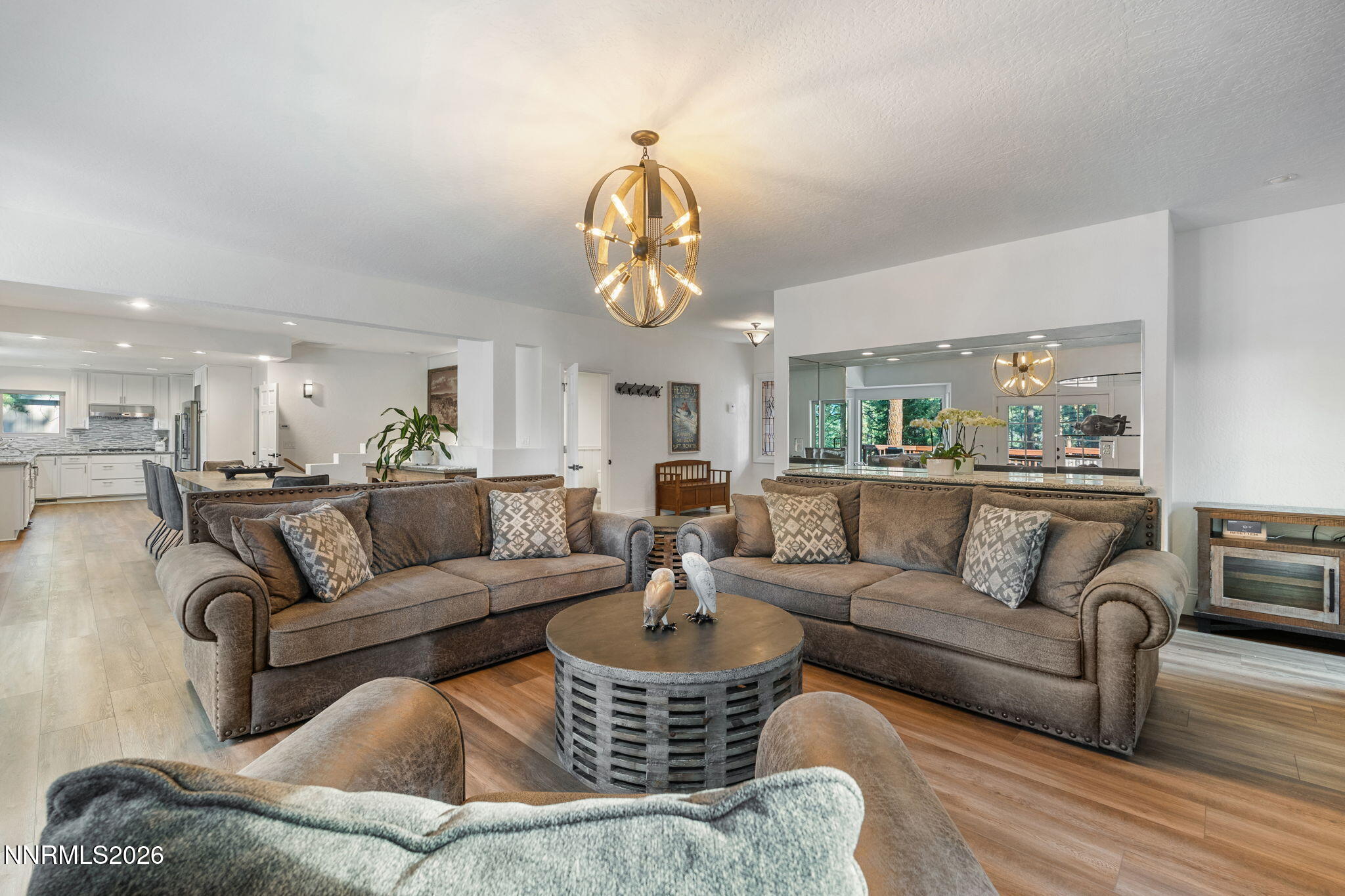 1092 Deer Cliff Drive Property Photo 15