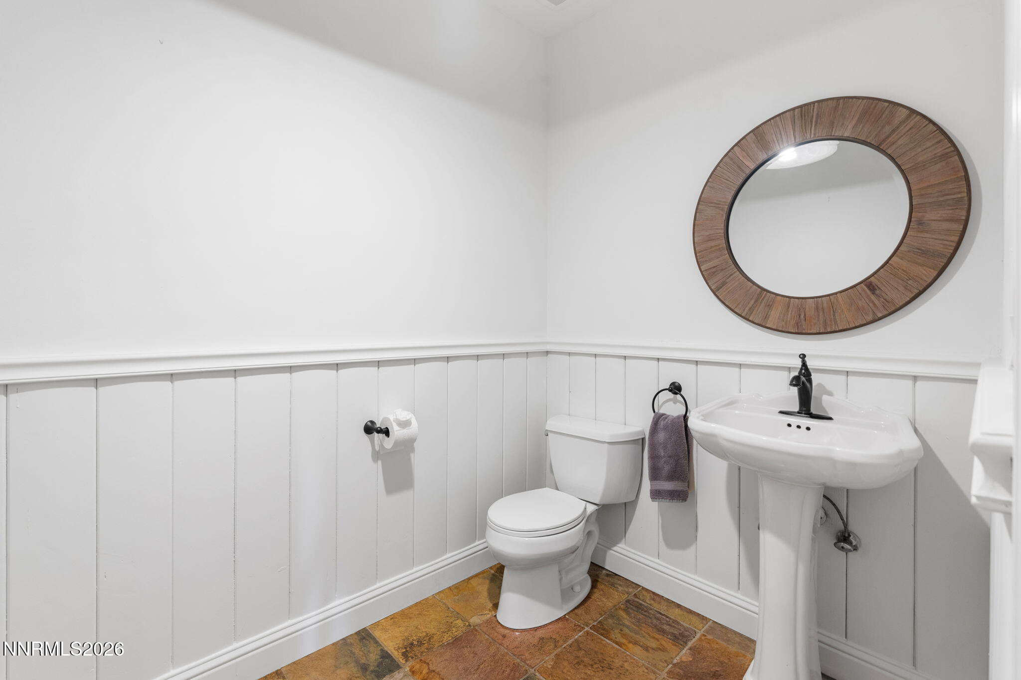 1092 Deer Cliff Drive Property Photo 34