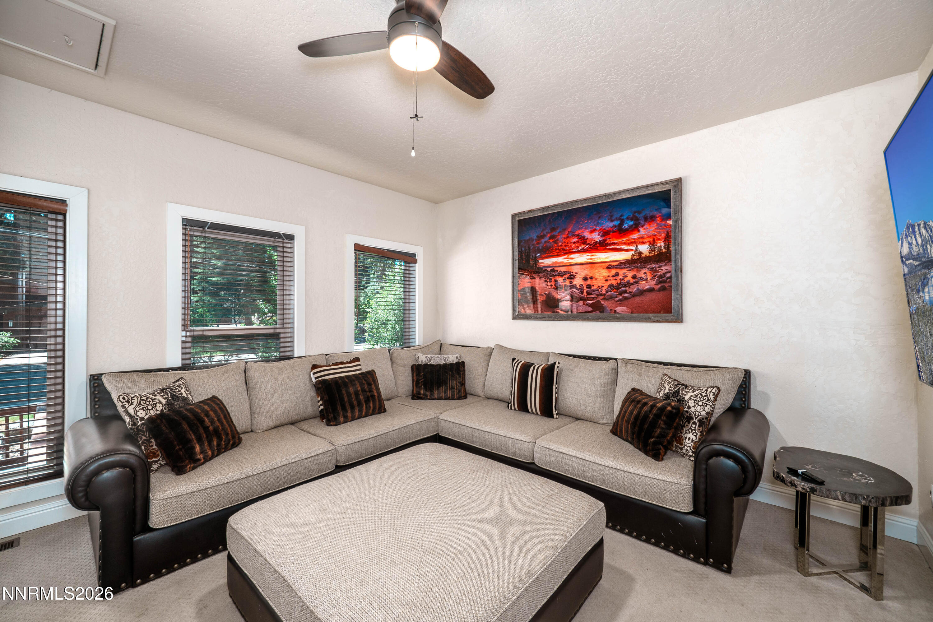 1092 Deercliff Drive Property Photo 7