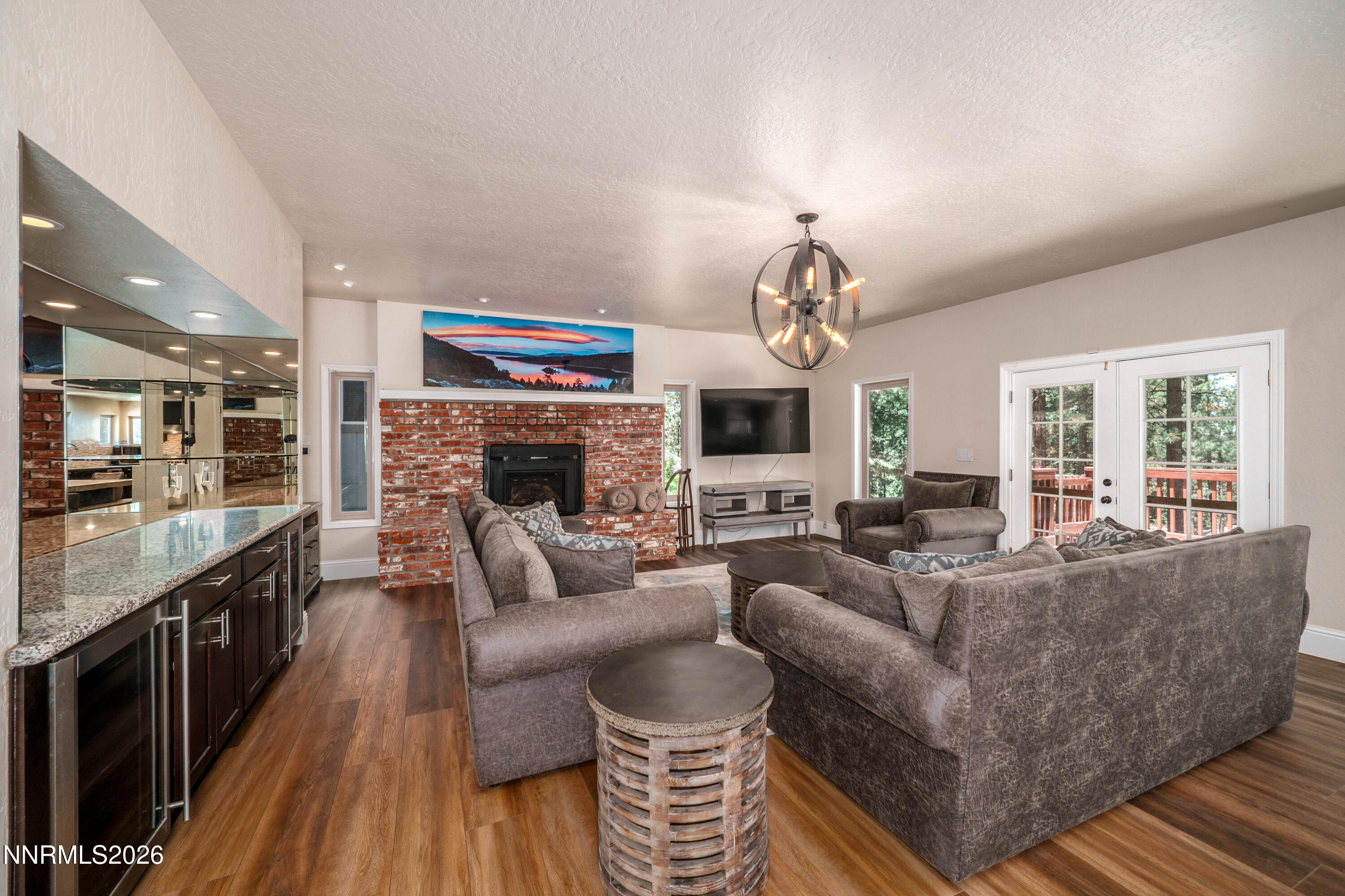 1092 Deercliff Drive Property Photo 9