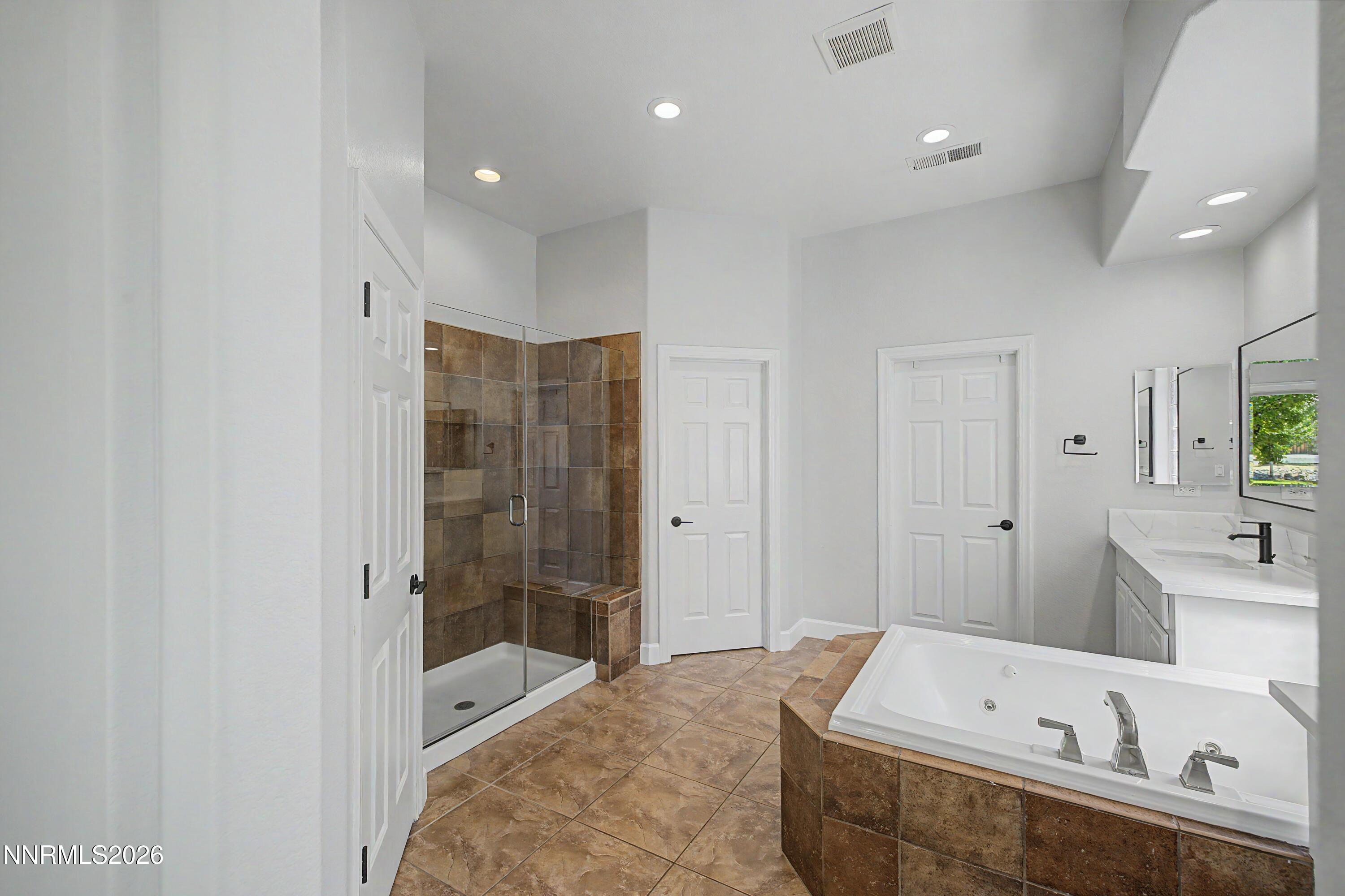 400 Sunset Springs Lane Property Photo 45
