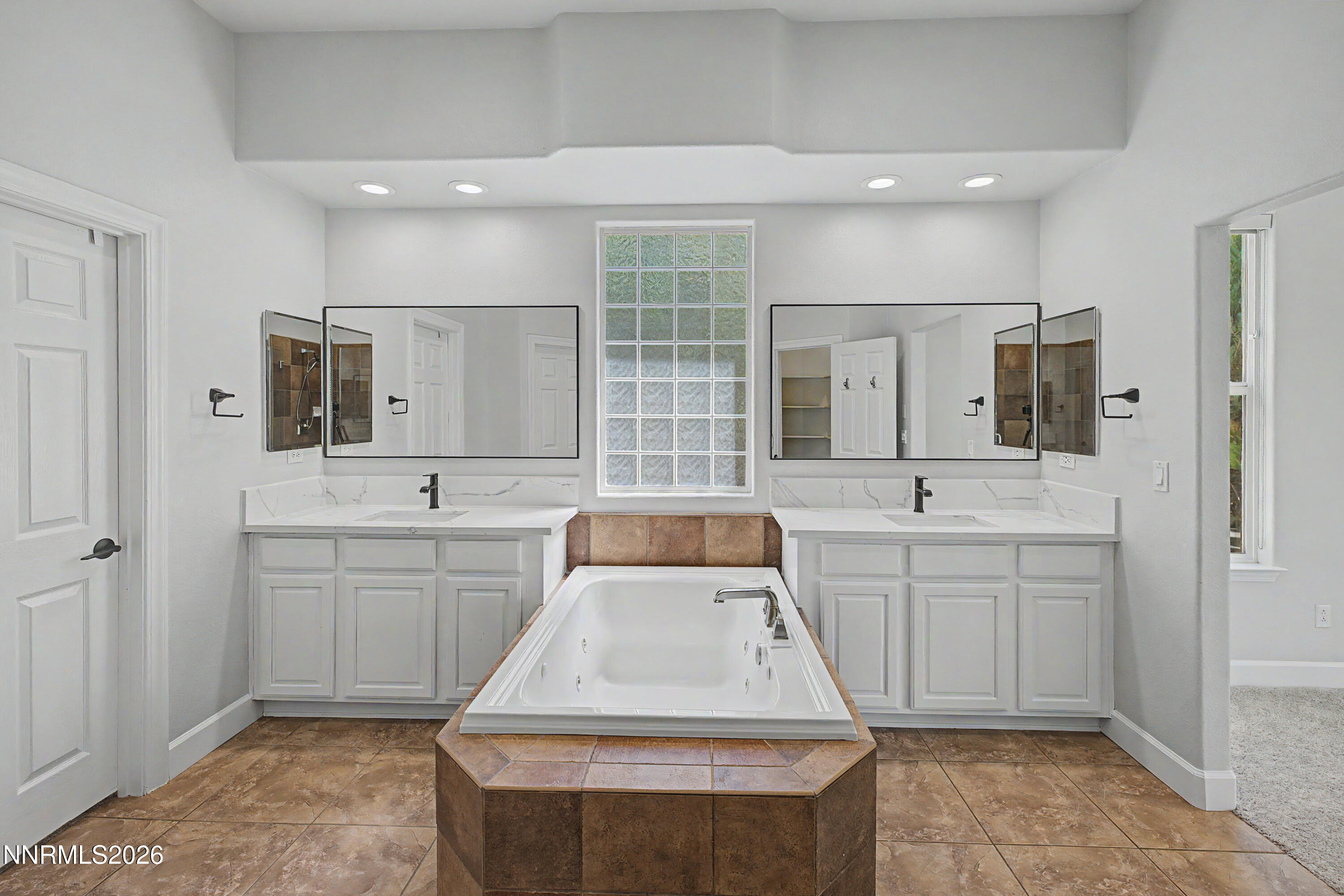 400 Sunset Springs Lane Property Photo 49