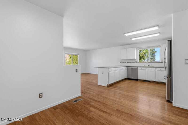 4043 Kings Row Property Photo 14