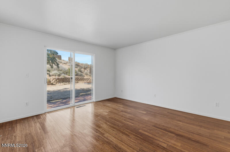 4043 Kings Row Property Photo 16