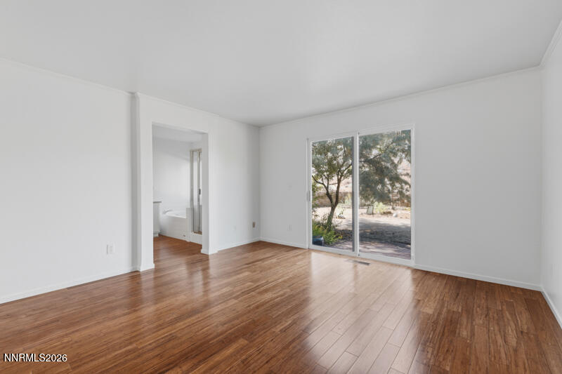 4043 Kings Row Property Photo 18