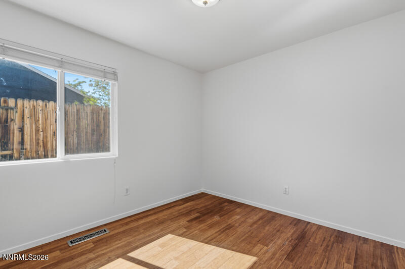 4043 Kings Row Property Photo 21