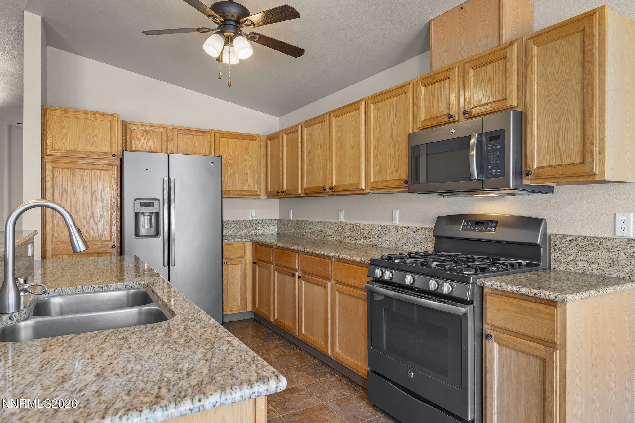 889 S University Park Loop Property Photo 12