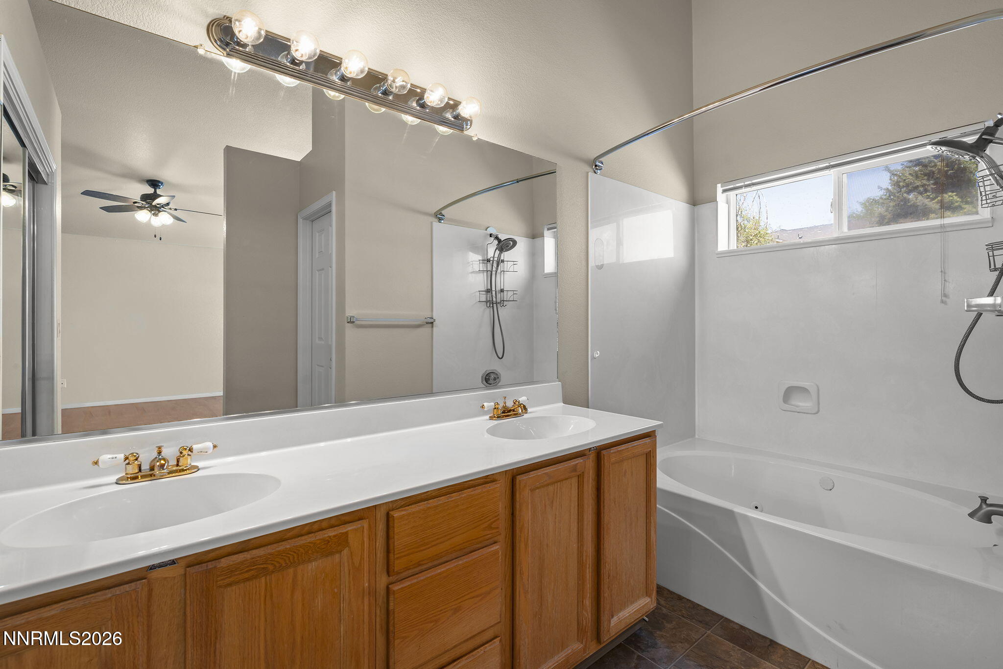 889 S University Park Loop Property Photo 18