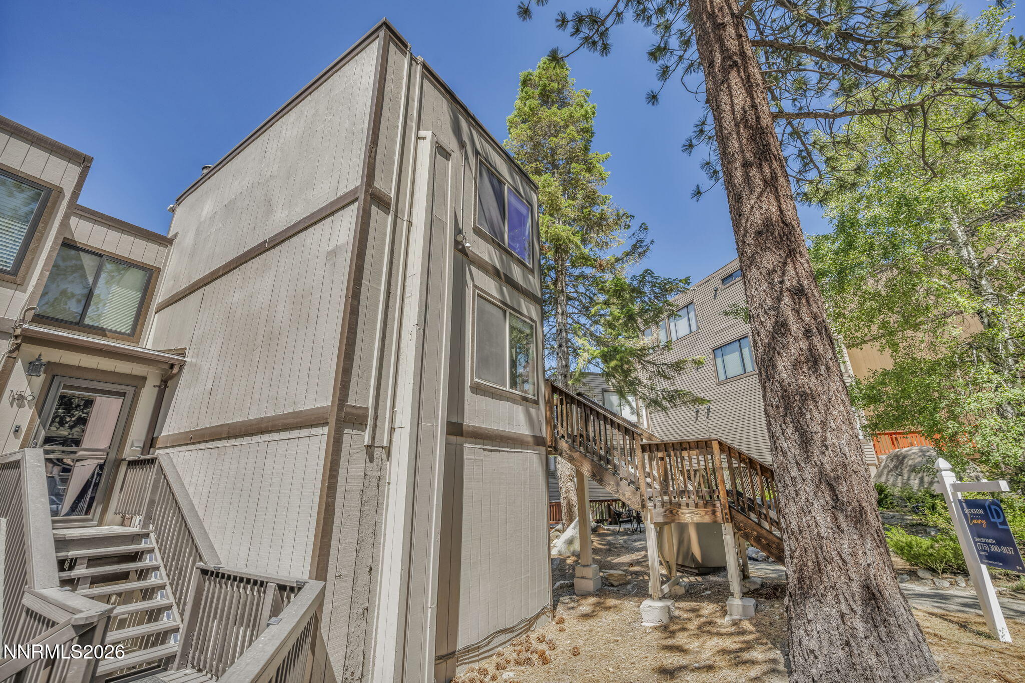 155 Holly Lane Property Photo 4