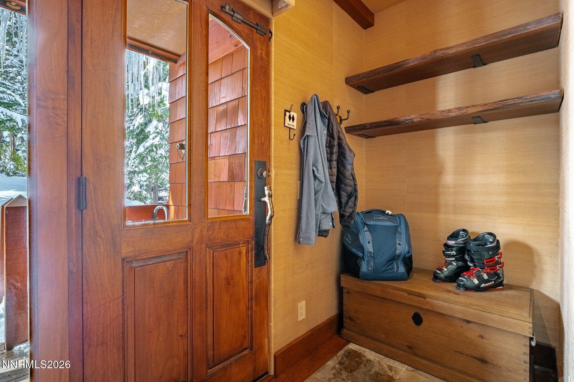 120 Nv-28 Property Photo 32