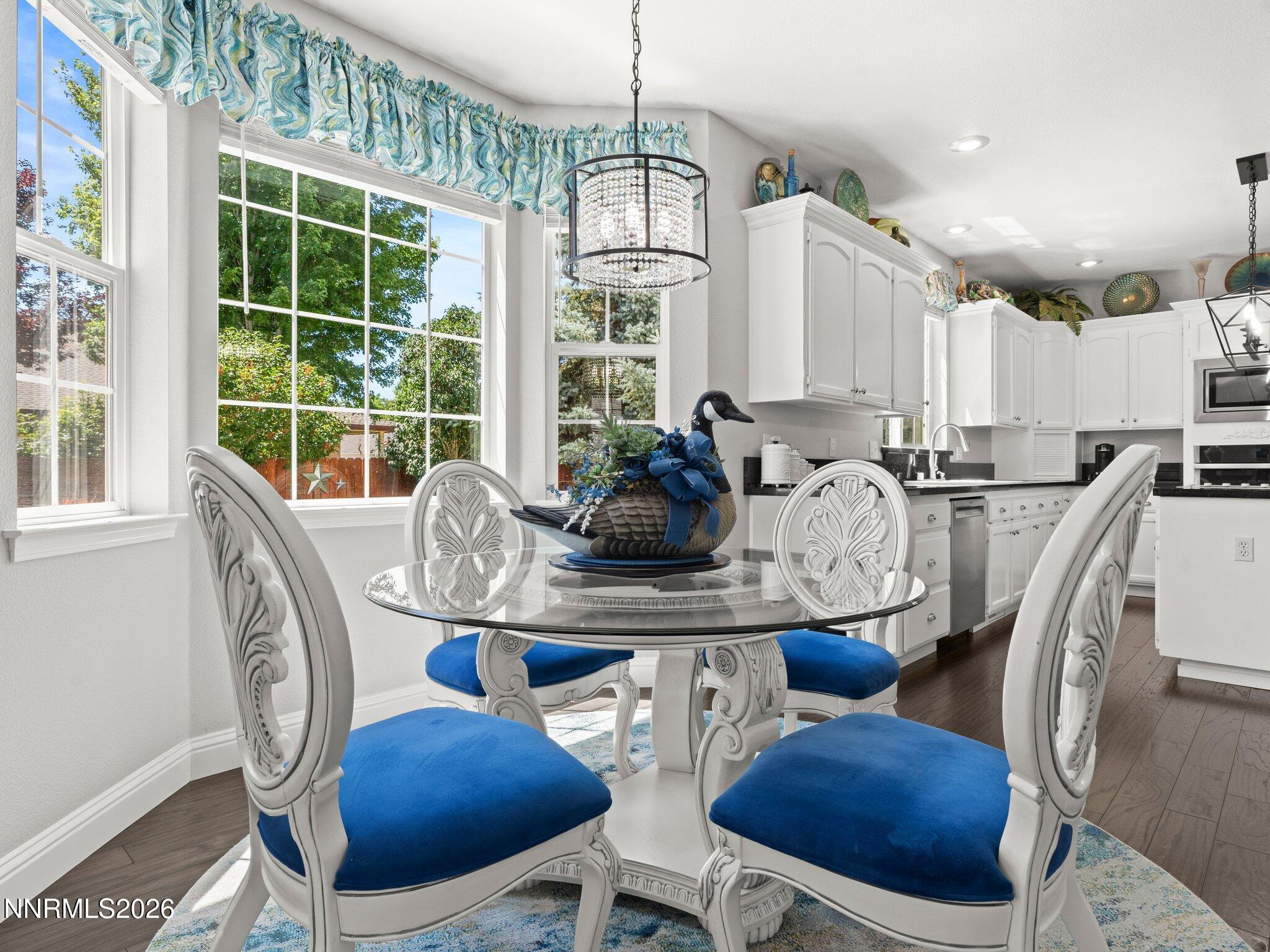 1666 Dogleg Road Property Photo 10