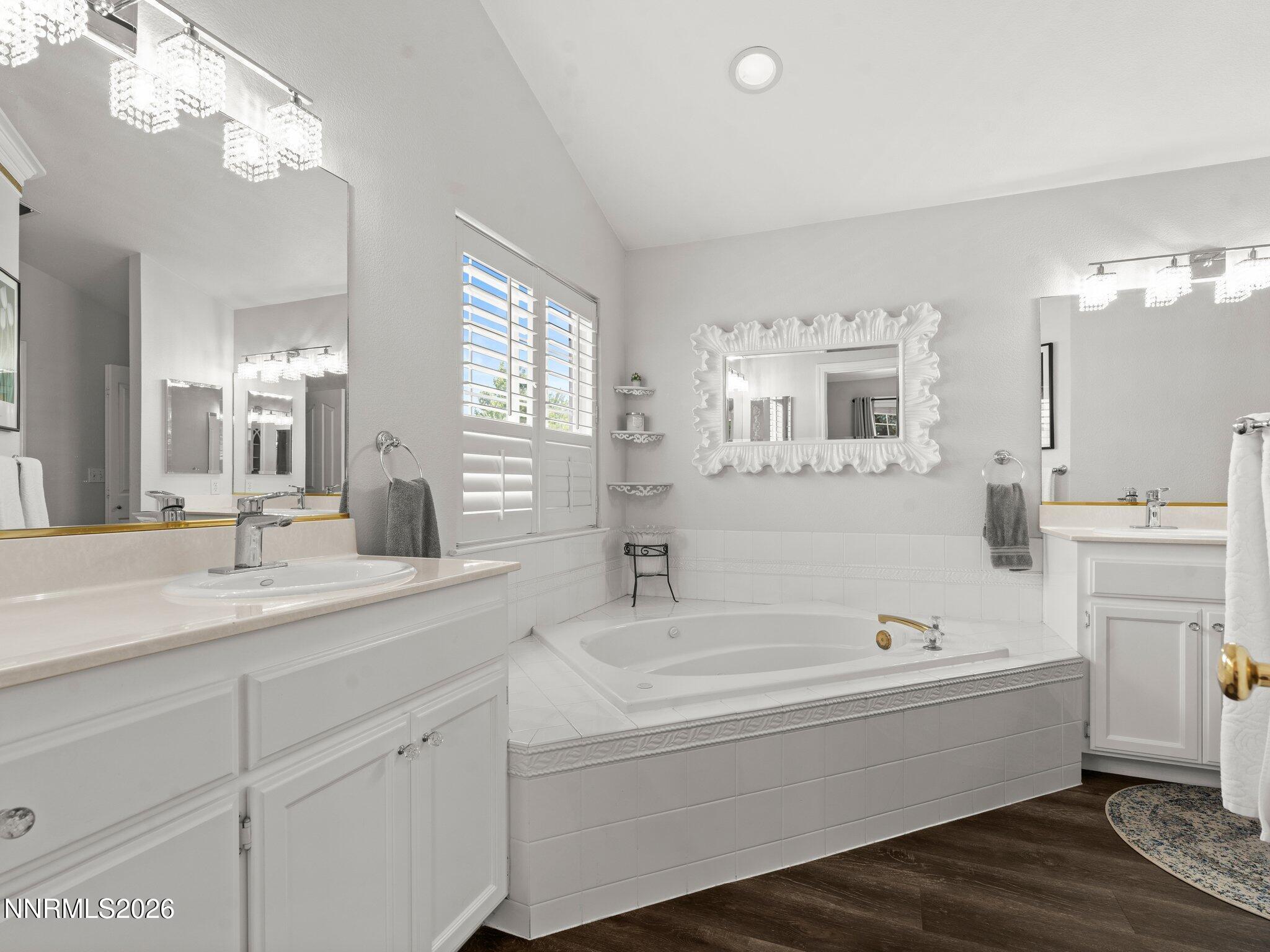 1666 Dogleg Road Property Photo 22