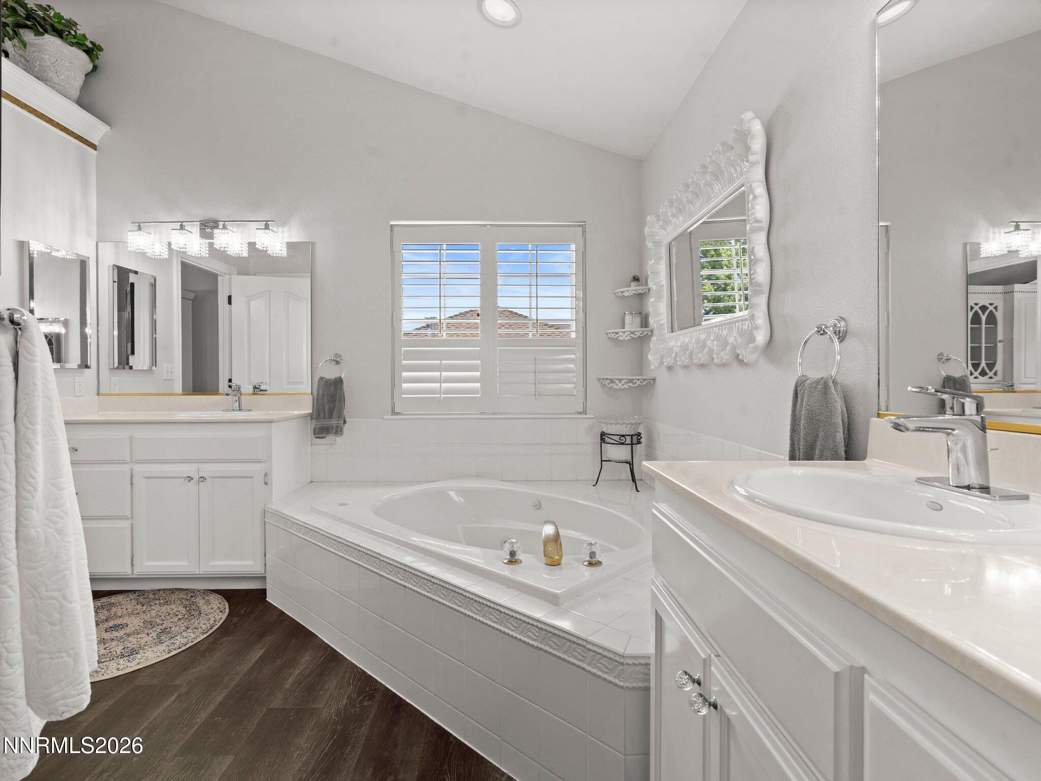 1666 Dogleg Road Property Photo 23