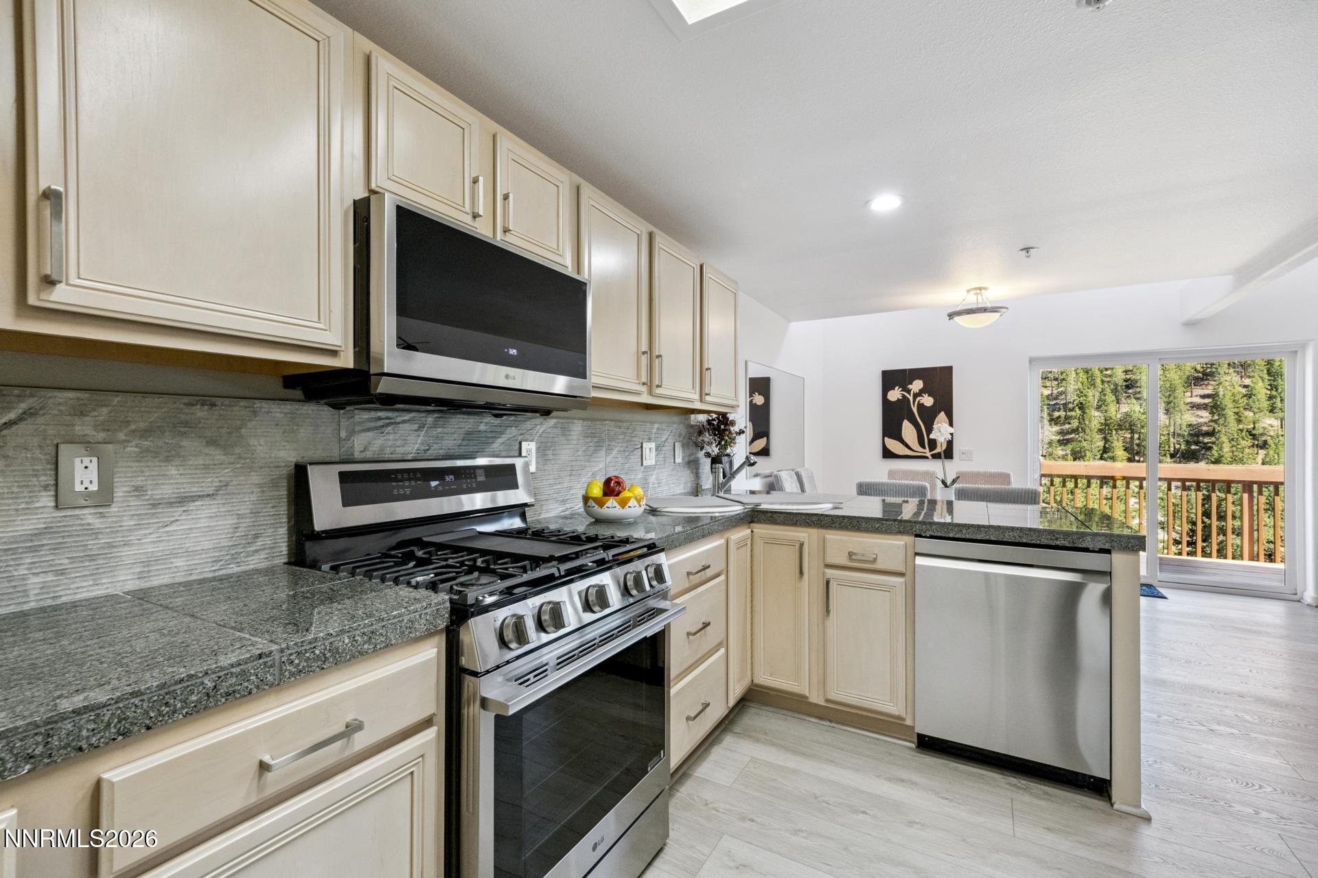400 Fairview Boulevard Unit 169 Property Photo 12