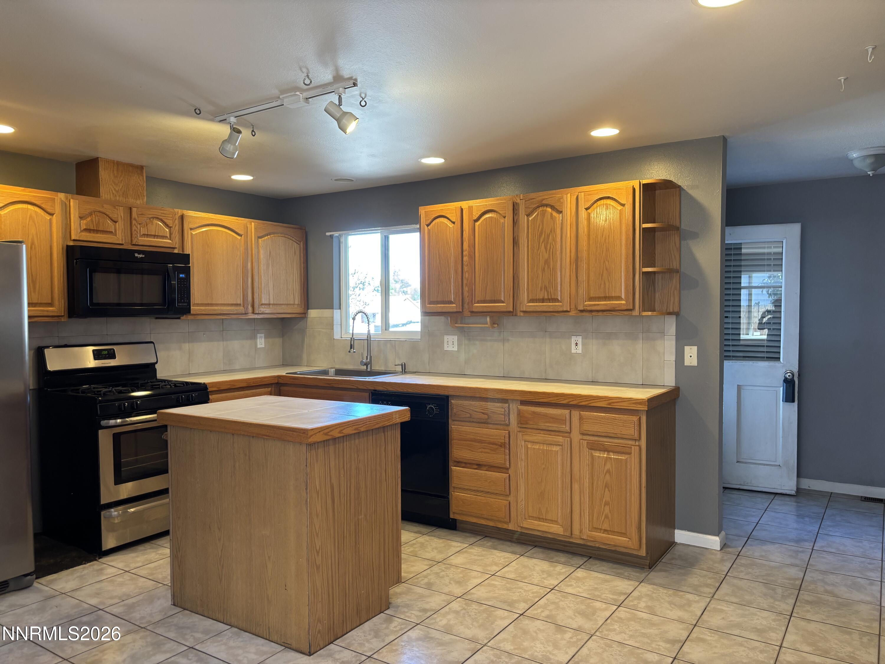 177 Emerson Way Property Photo 30