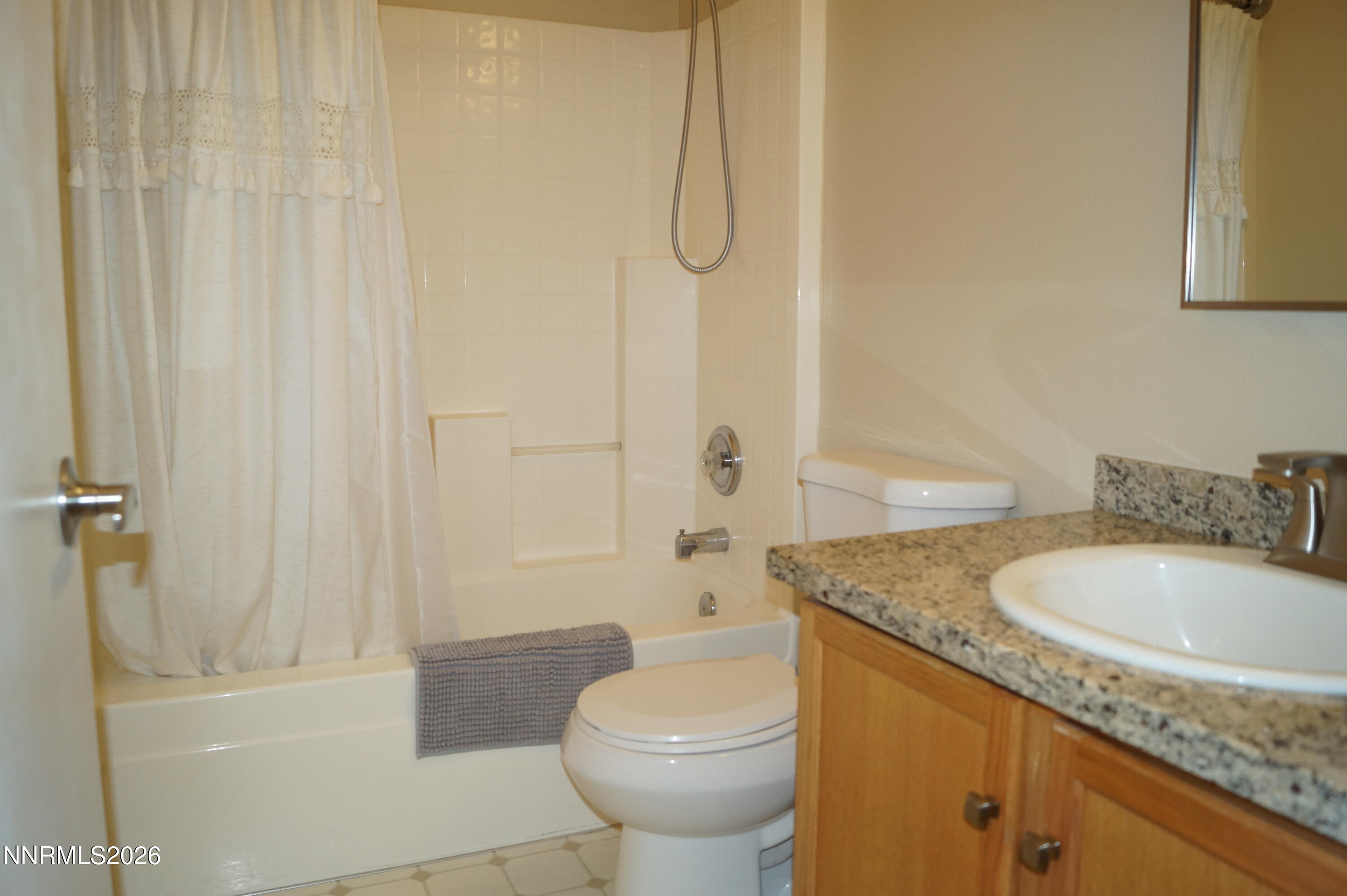 8630 Malibu Drive Property Photo 21
