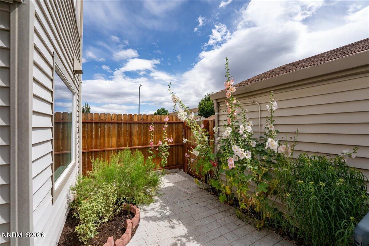 13890 Lear Boulevard Property Photo 7
