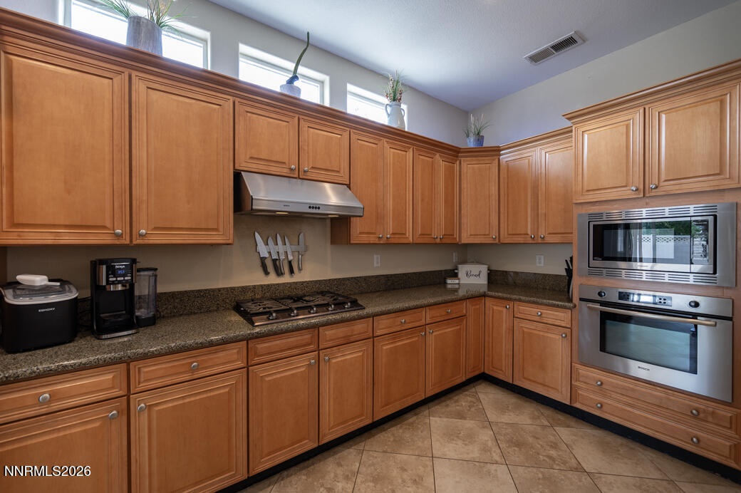 111 Denio Drive Property Photo 11