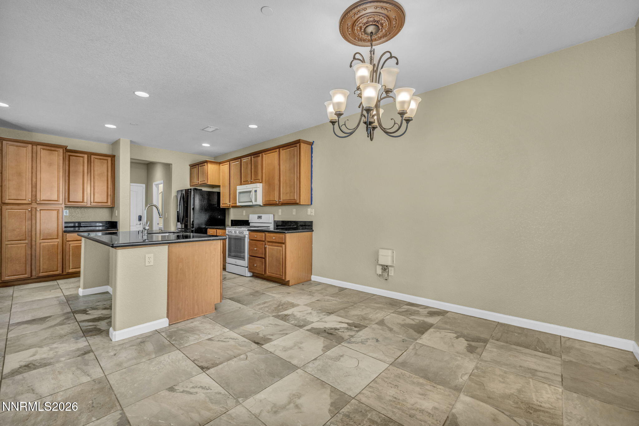 2726 Alessandro Drive Property Photo 19