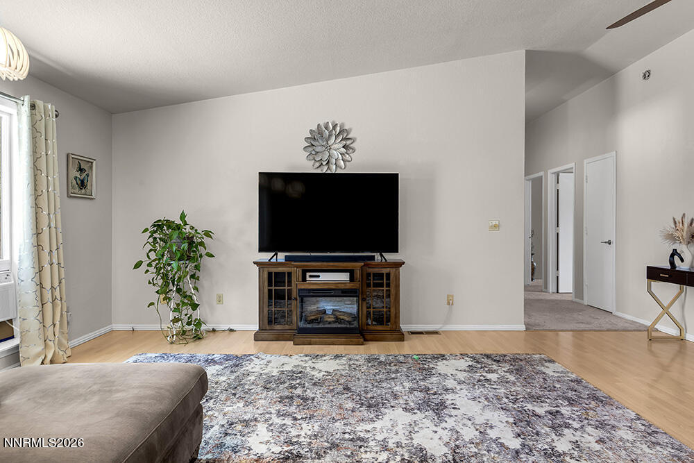 1454 Angora Drive Property Photo 8