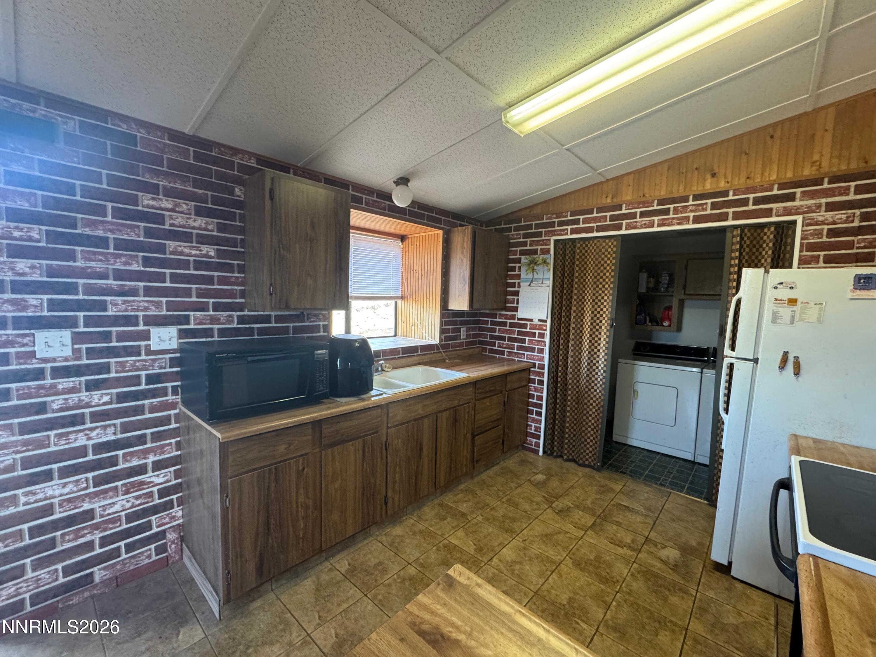 13005 N Red Rock Road Property Photo 15