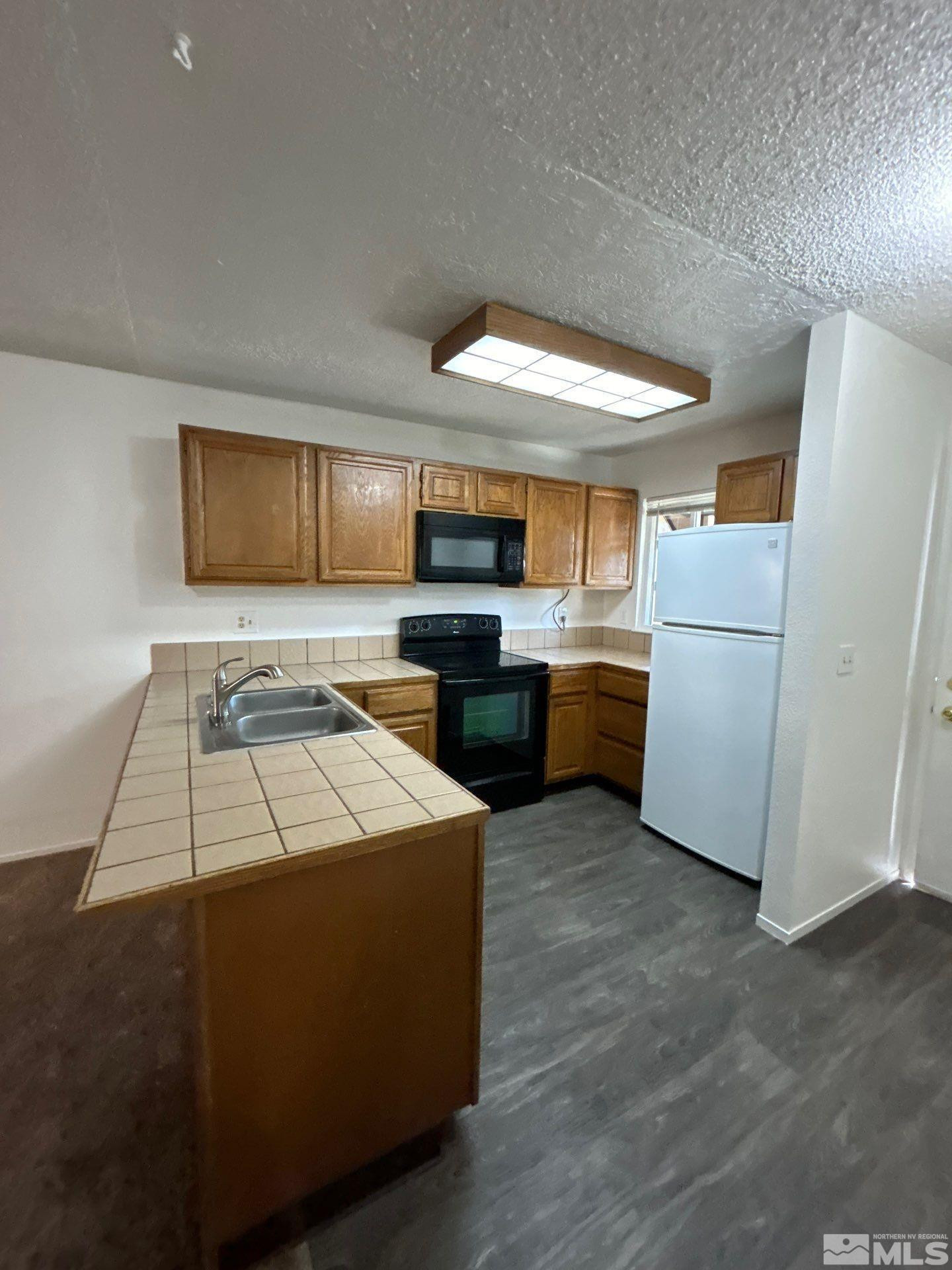 2904 Tierra Verde Property Photo 4