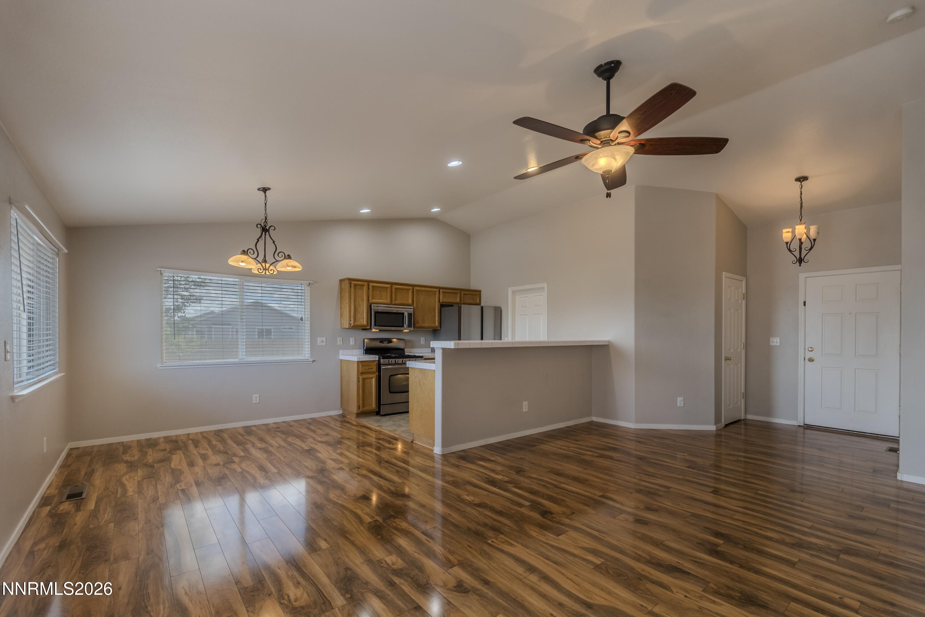 270 Emigrant Way Property Photo 5