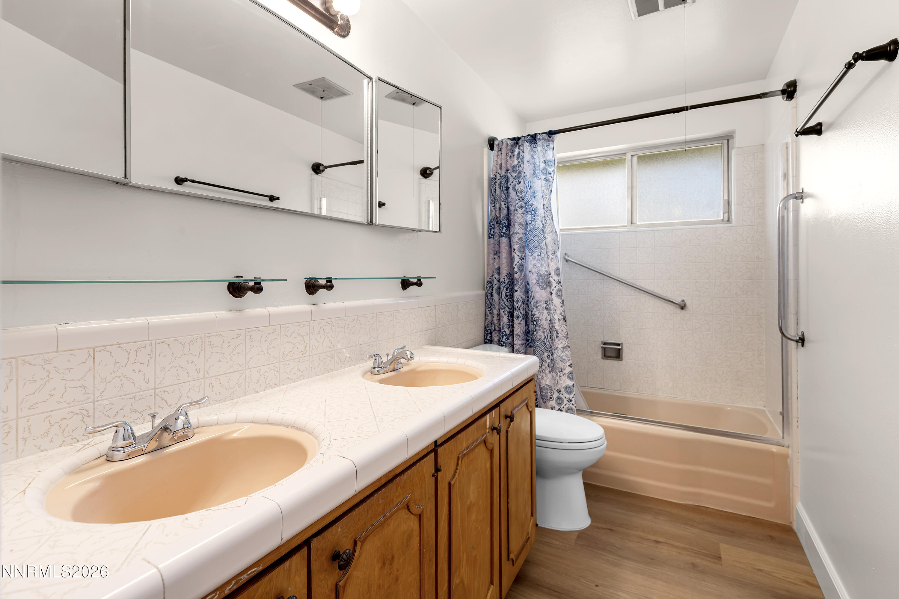 2501 Trentham Way Property Photo 29