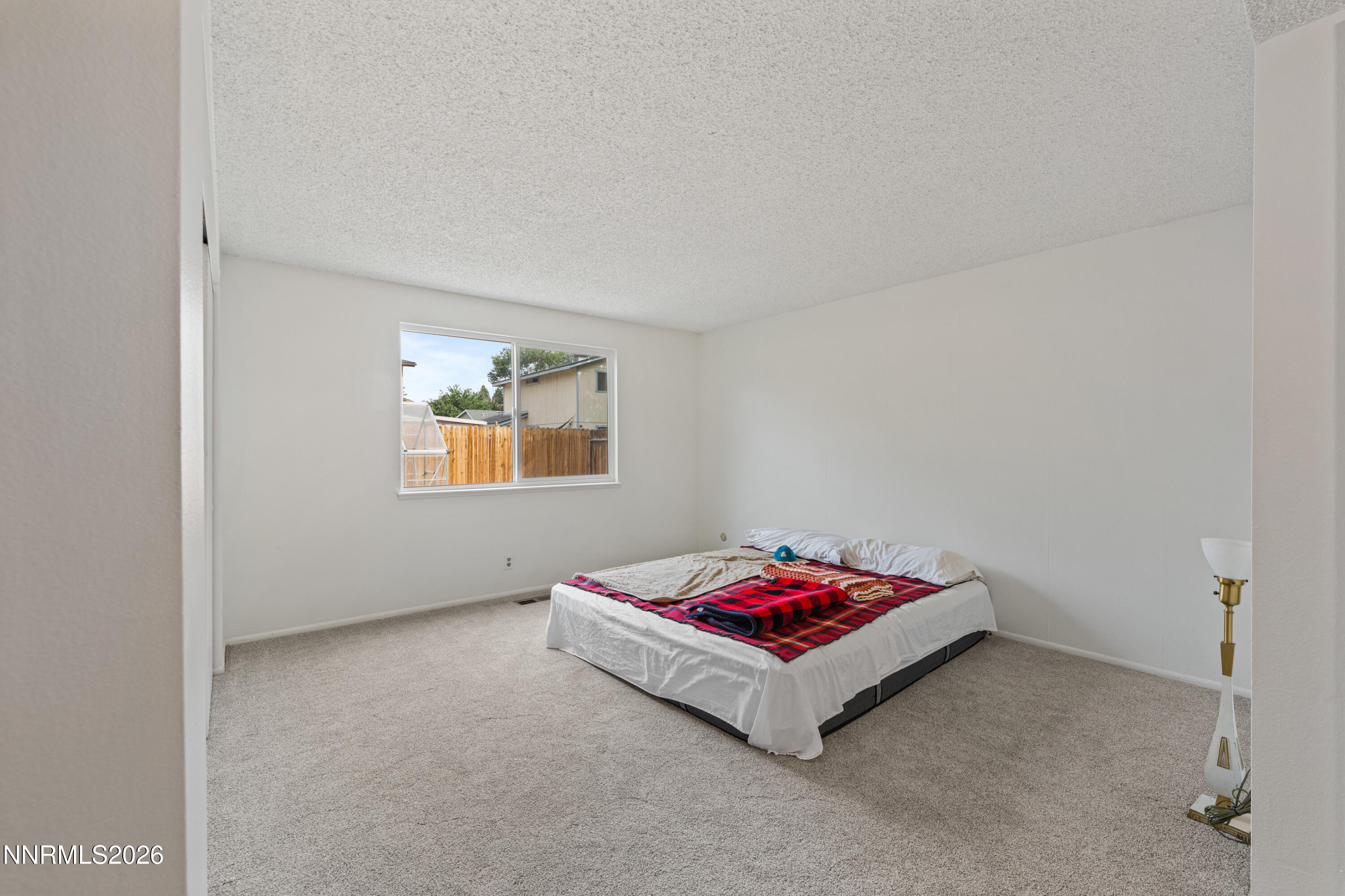 852 E York Way Property Photo 15