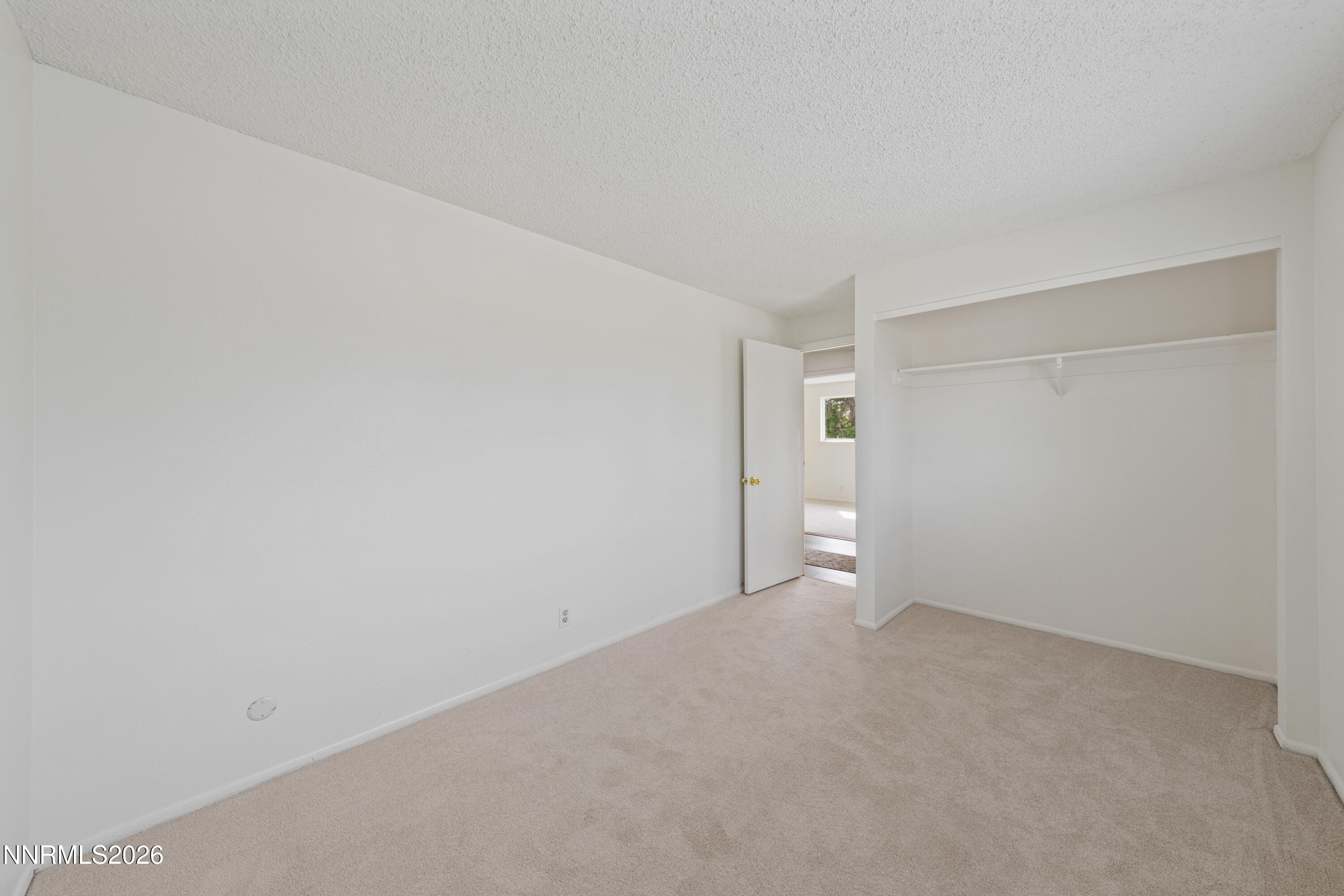 852 E York Way Property Photo 23