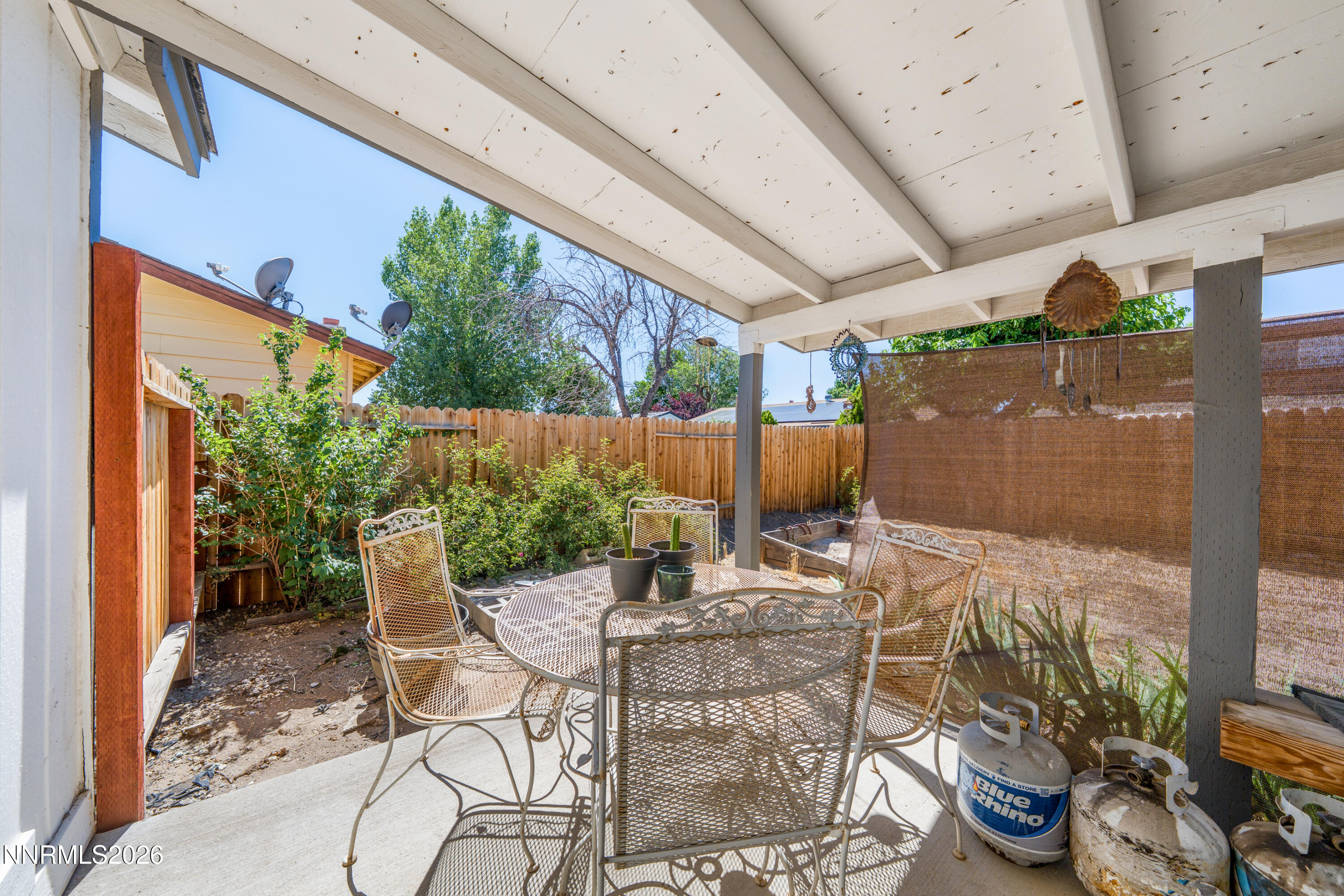 852 E York Way Property Photo 32