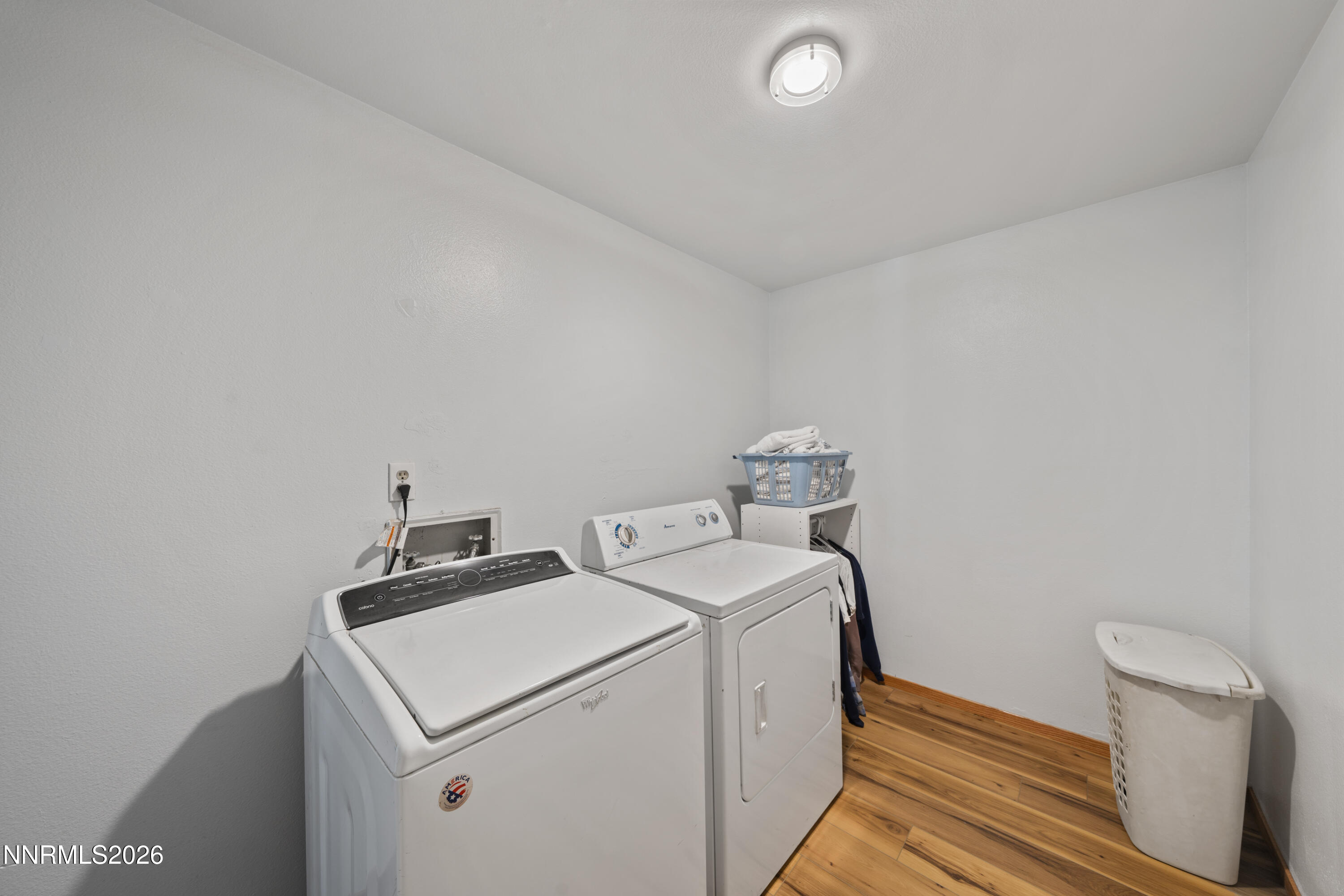 852 E York Way Property Photo 38