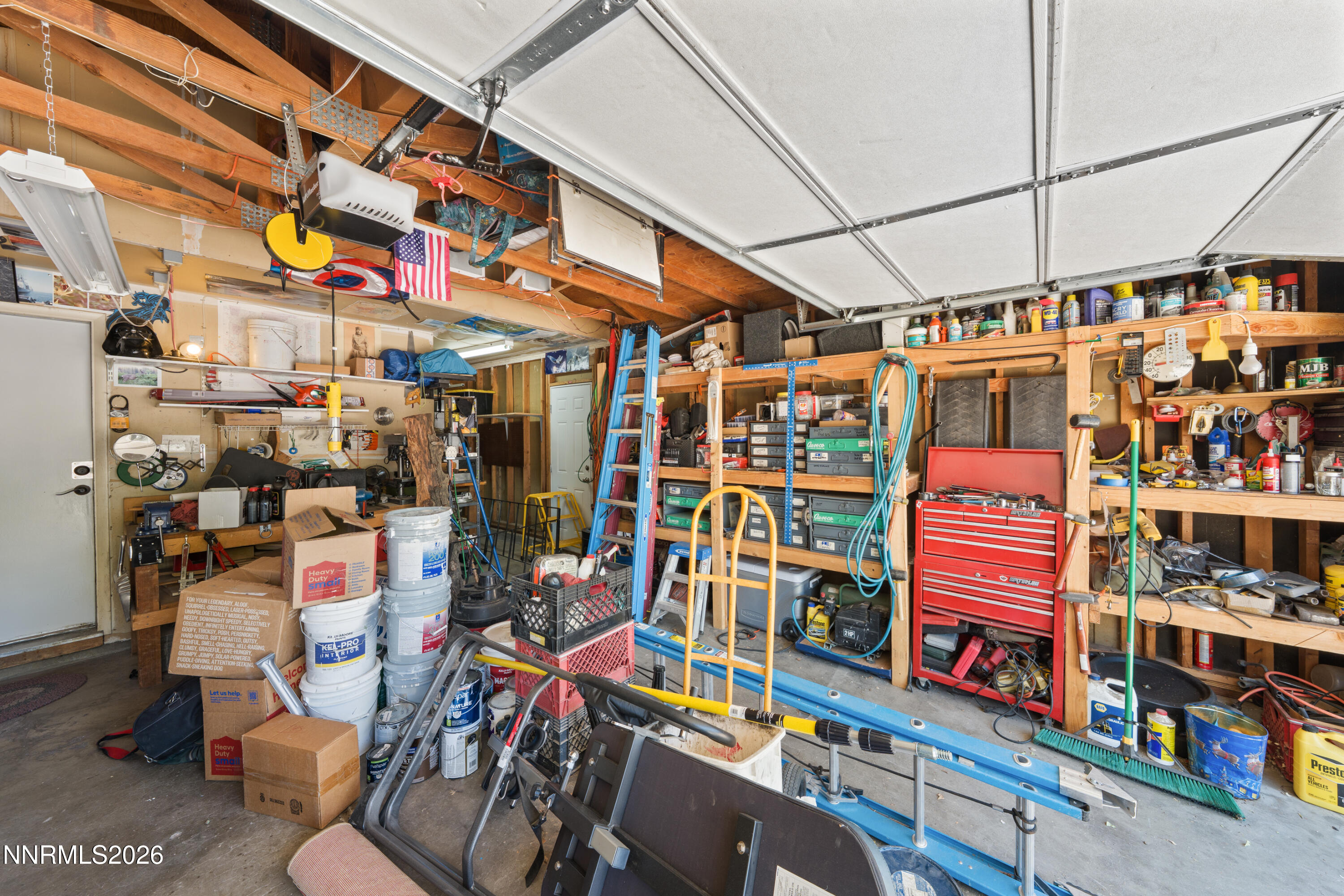 852 E York Way Property Photo 39