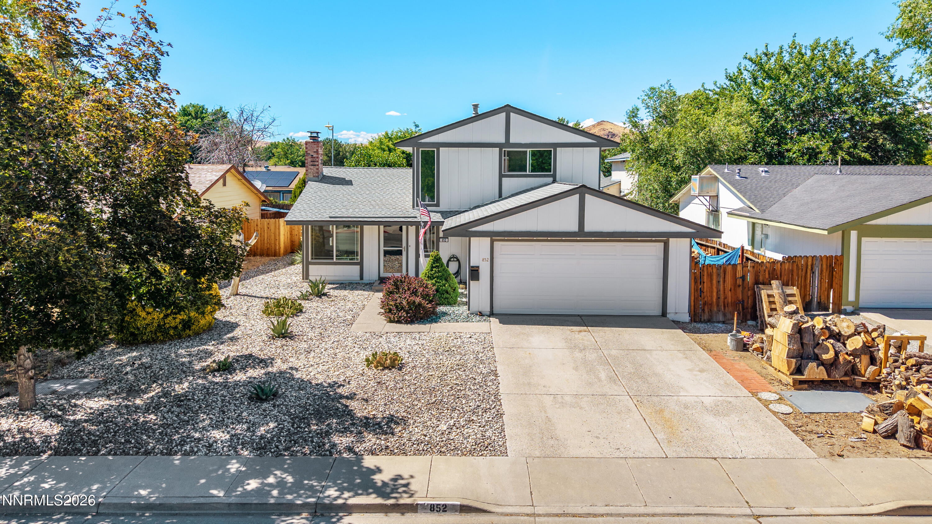 852 E York Way Property Photo 44