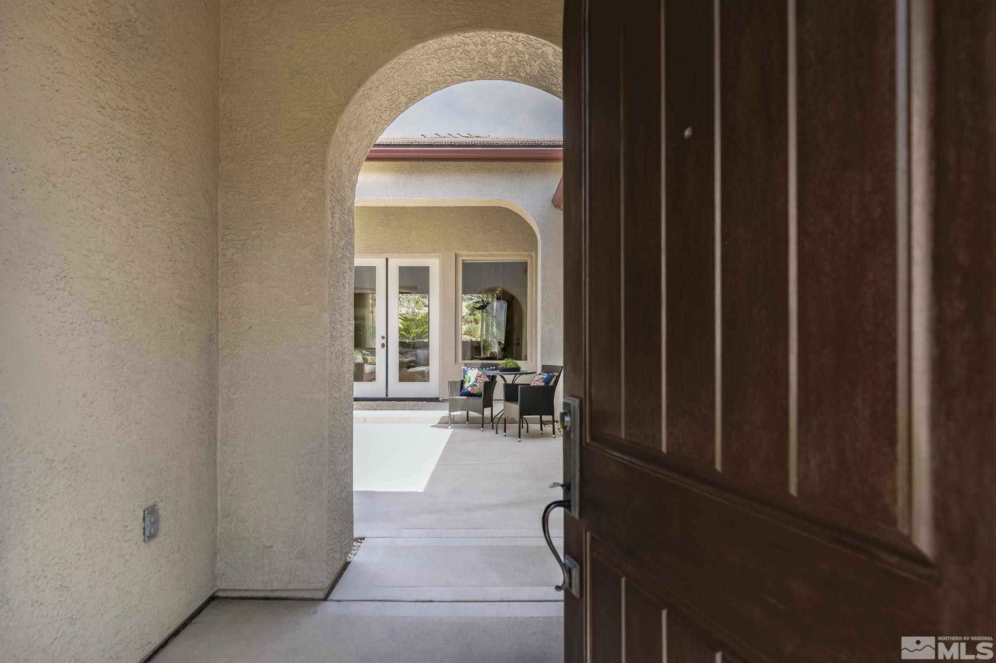 8691 Gypsy Hill Trail Property Photo 4