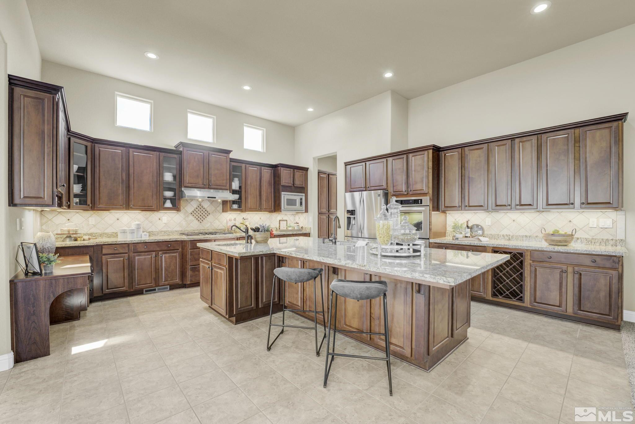 8691 Gypsy Hill Trail Property Photo 10