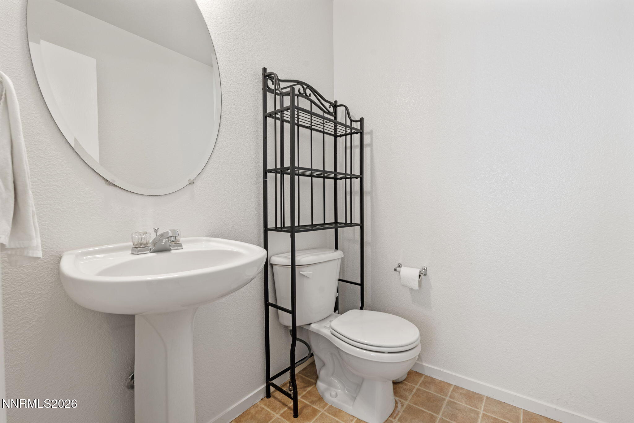 9490 Autumn Leaf Way Property Photo 13