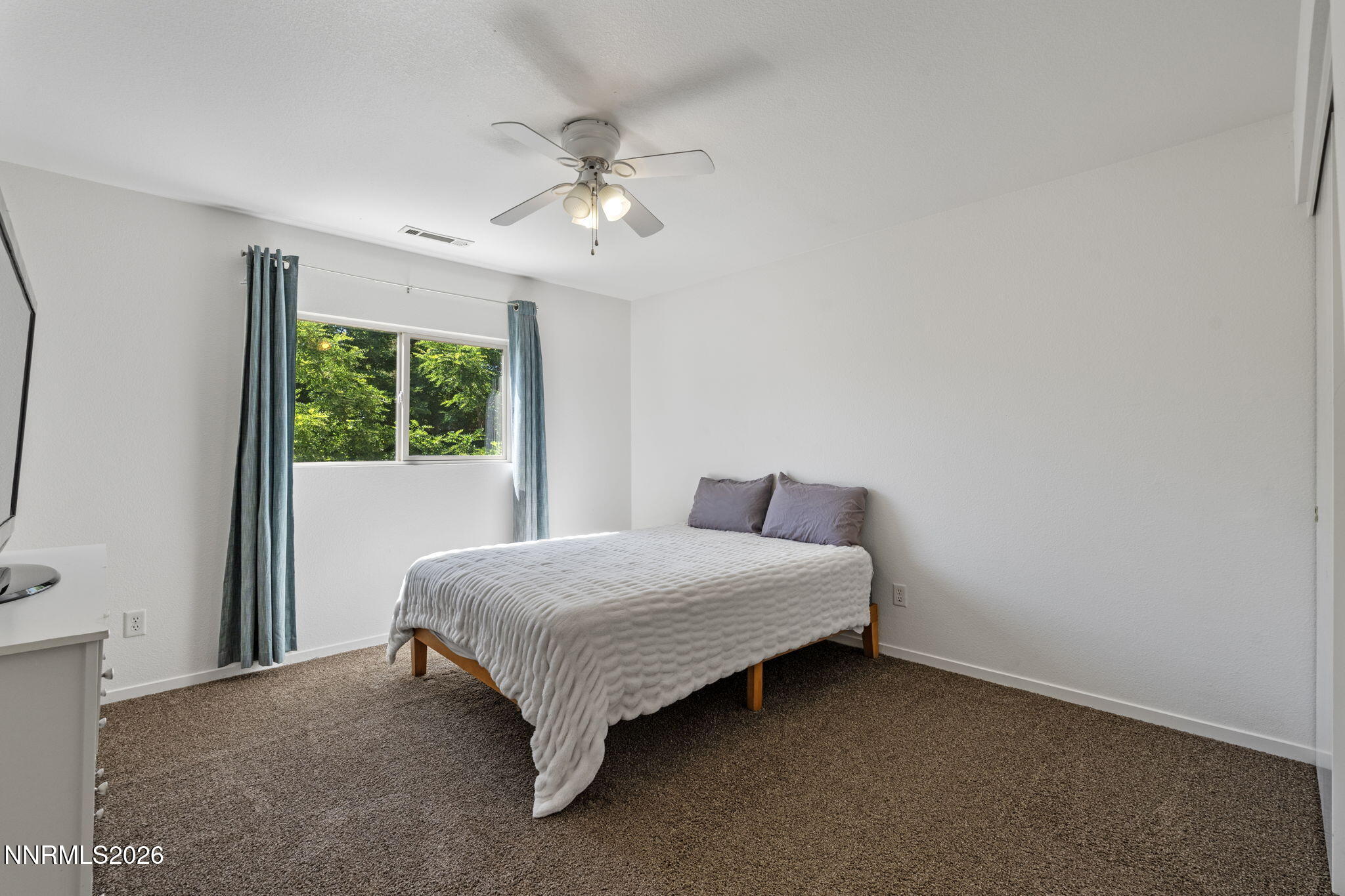 9490 Autumn Leaf Way Property Photo 19