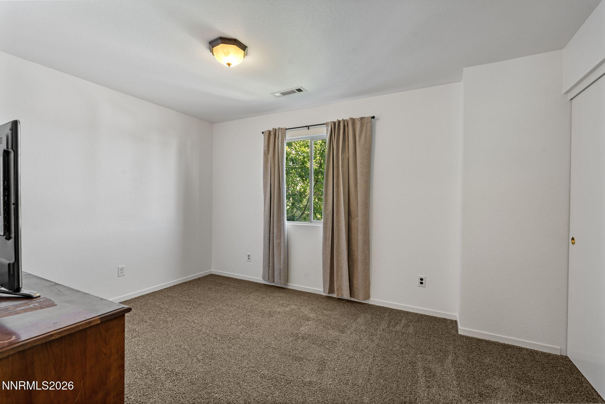 9490 Autumn Leaf Way Property Photo 21