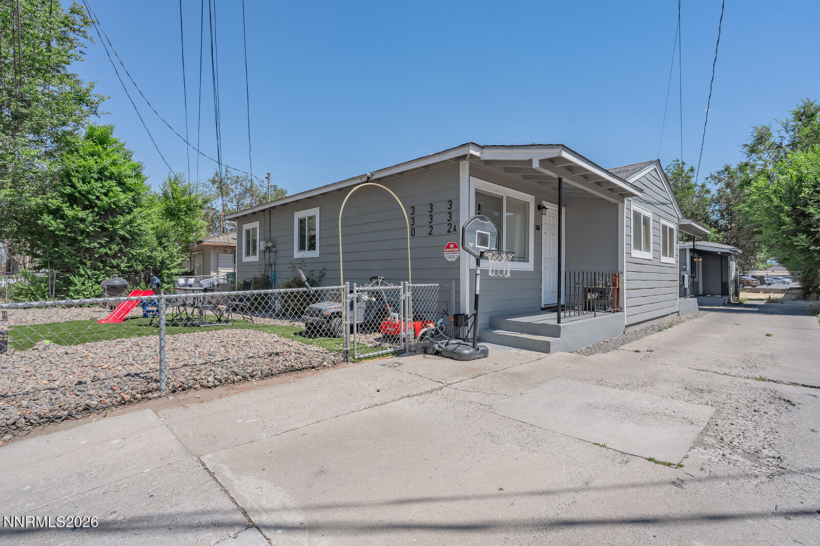 330 Broadway Boulevard Property Photo 1