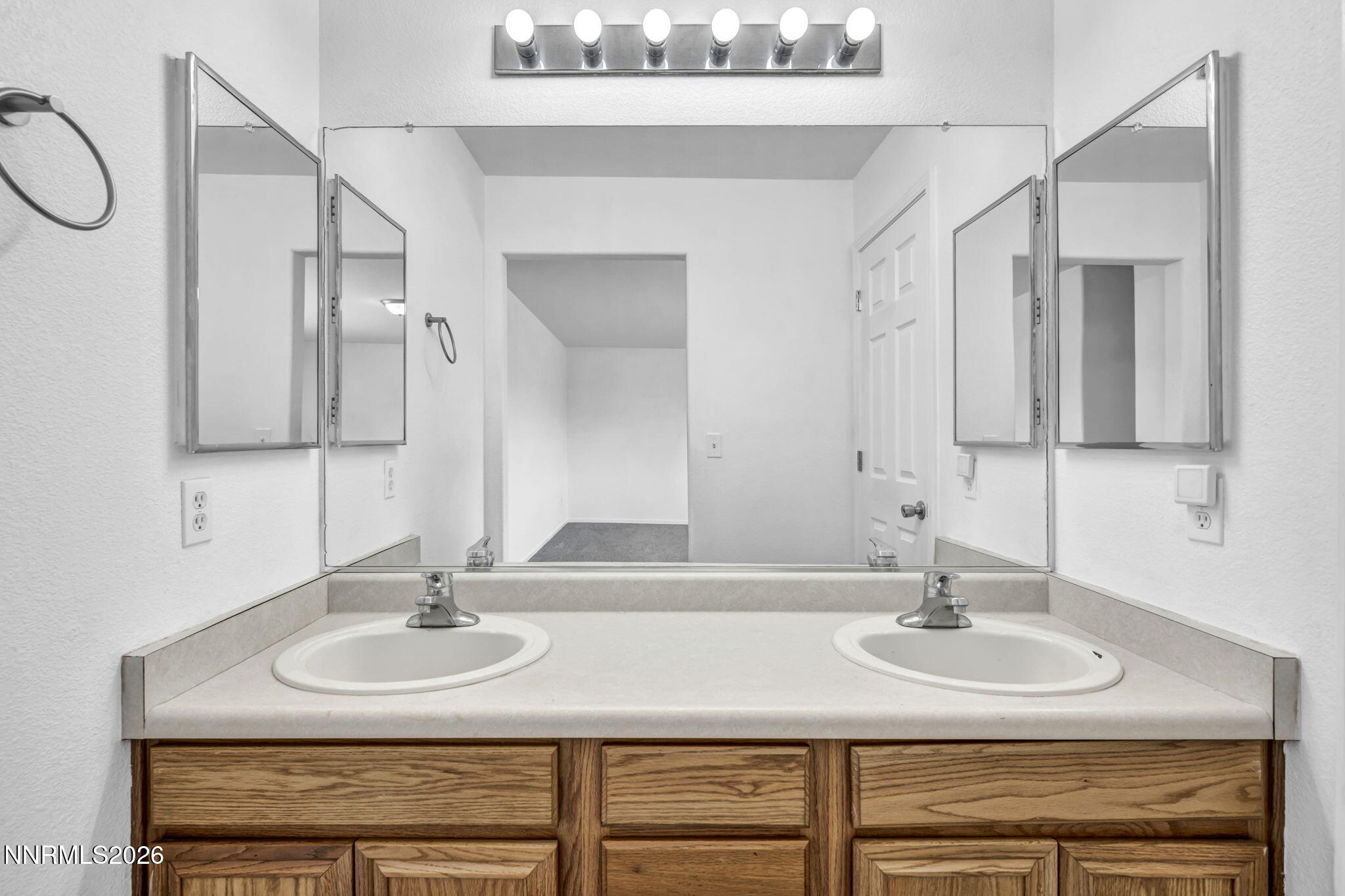 17704 Georgetown Drive Property Photo 19